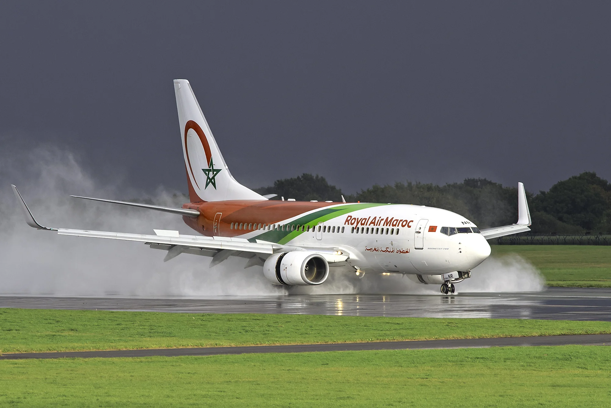 A beautiful Manchester “wet runway” with RAM B737-700 CN-RNR putting on the brakes -27th September 2019.Photo: Paul Bailey.