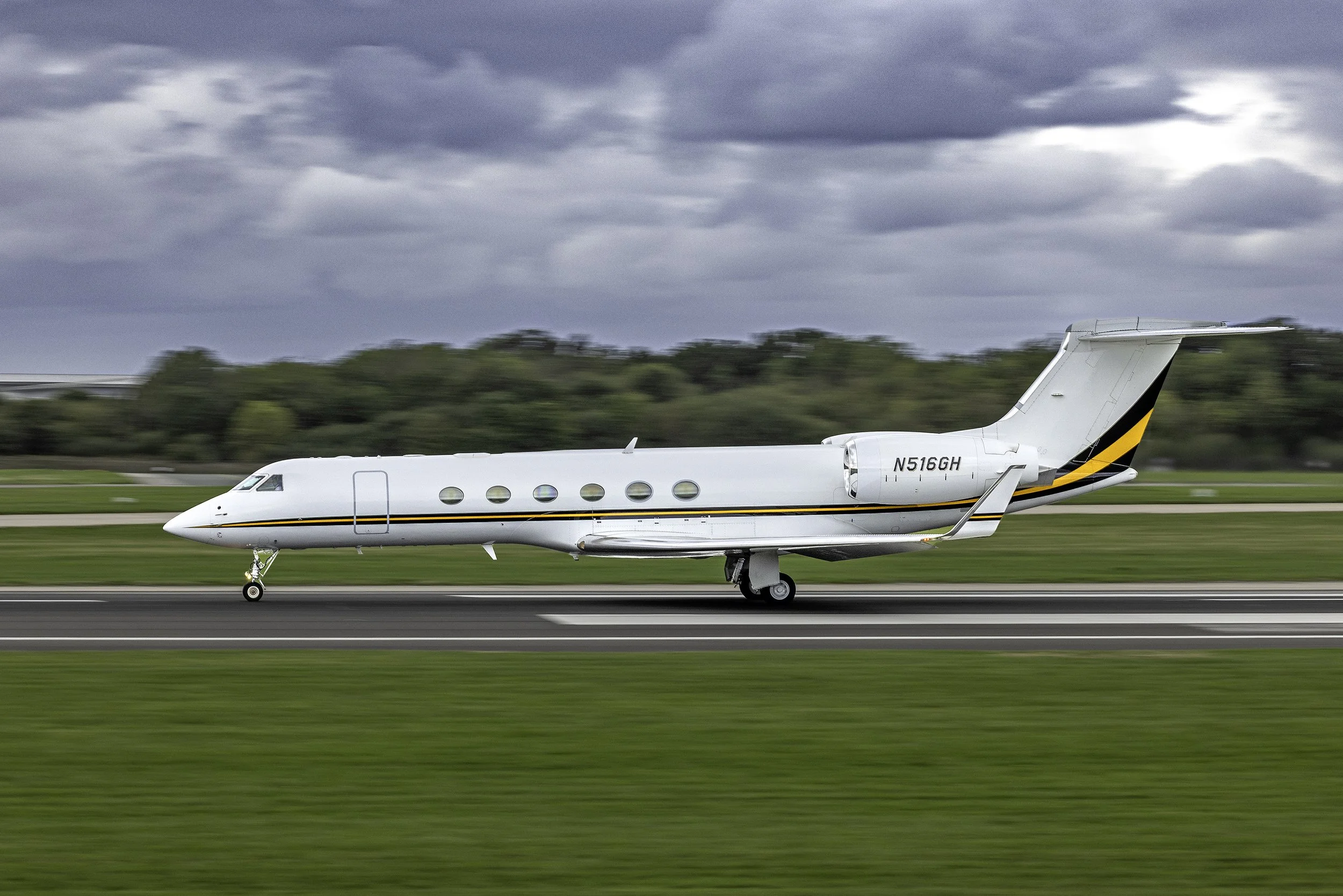 15th September 2026 - Global Air Services Gulfstream V N516GH was photographed by Paul Bailey departing to Fort Myers