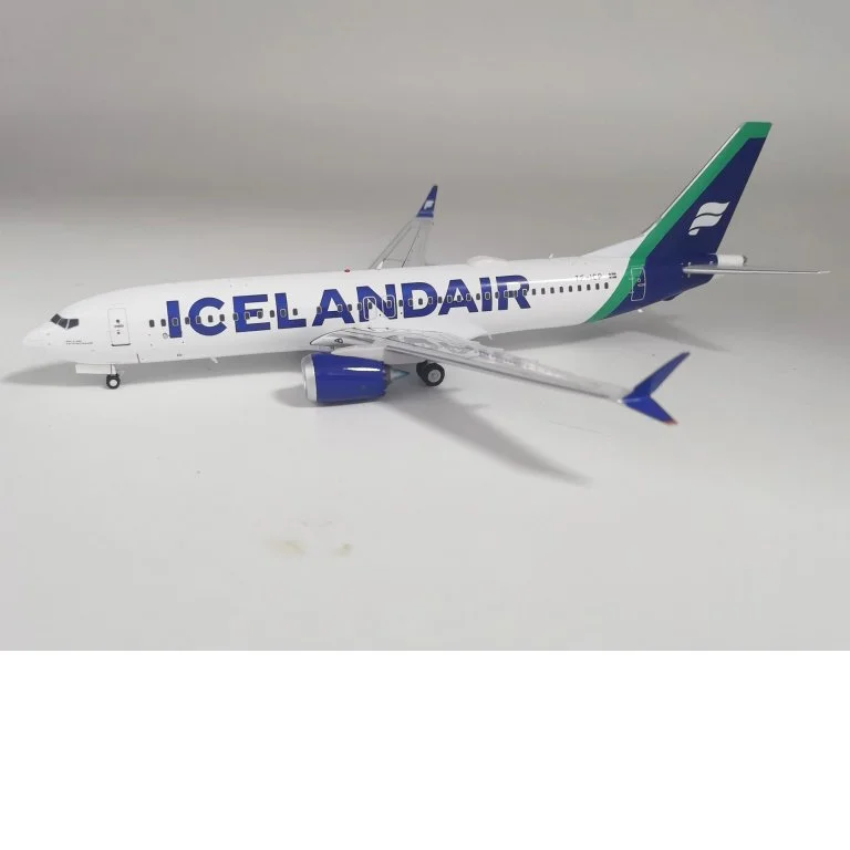 ICELANDAIR.jpg