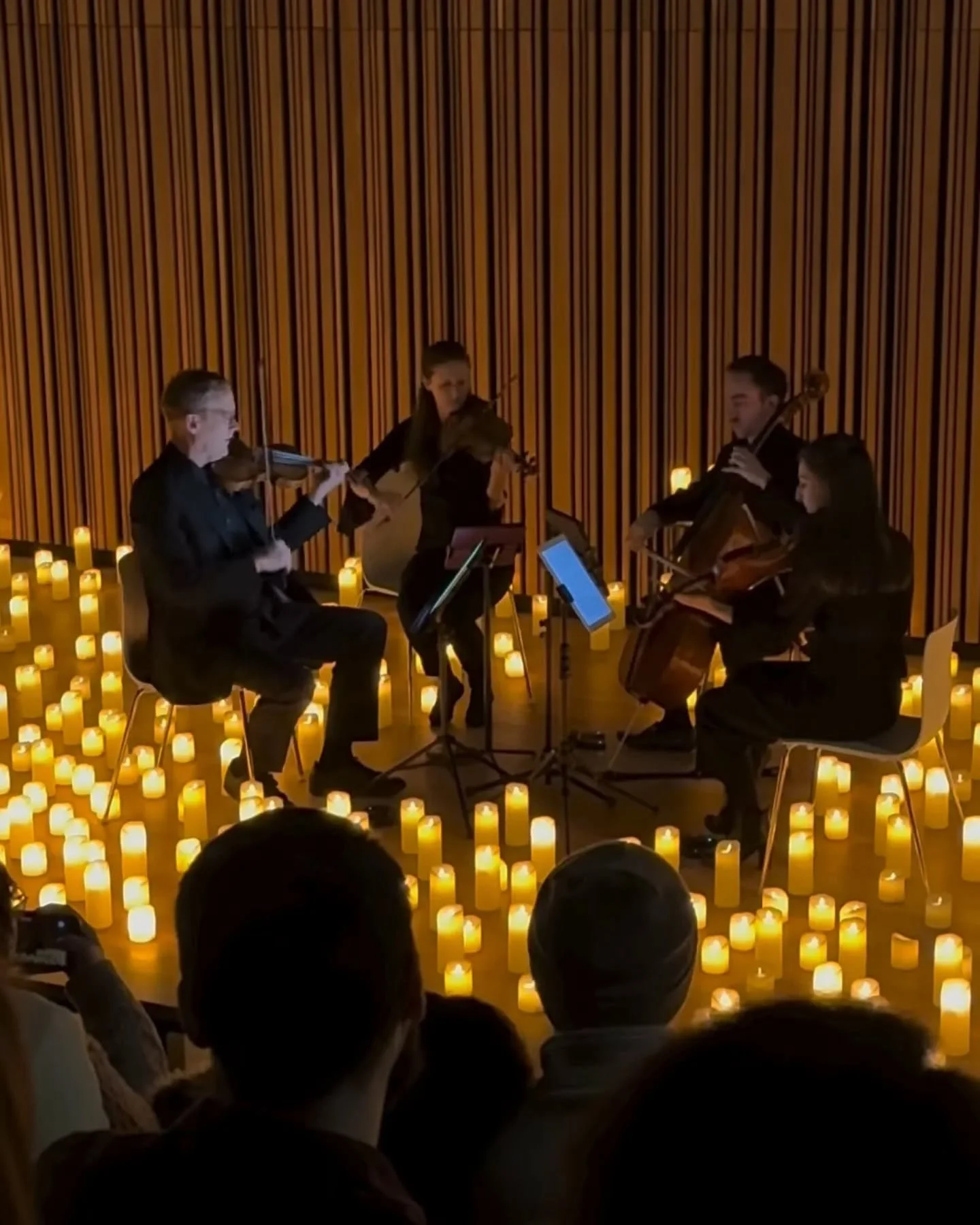 Another evening of beautiful music in DC 🎶 Next up: Valentine's Day concerts - hope to see you there! ❤️
@candlelight.concerts @fever_us 
.
.
.
.
#quartet #bluestonestrings #dcmusic #livemusic #entertainment #discovery #glow #candlelight #family #no