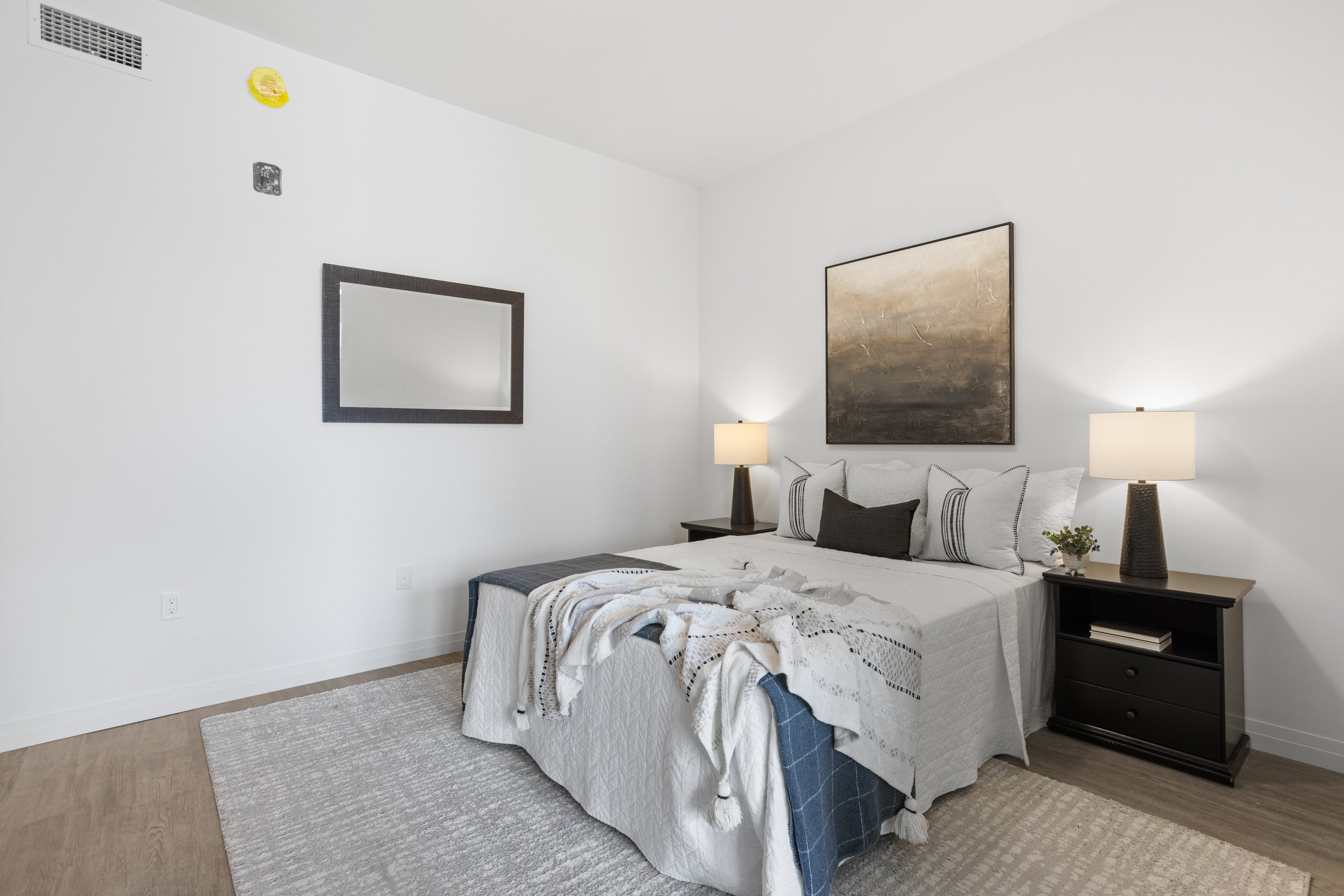 370 South St - 1BDR (Barrier Free) -02.jpg
