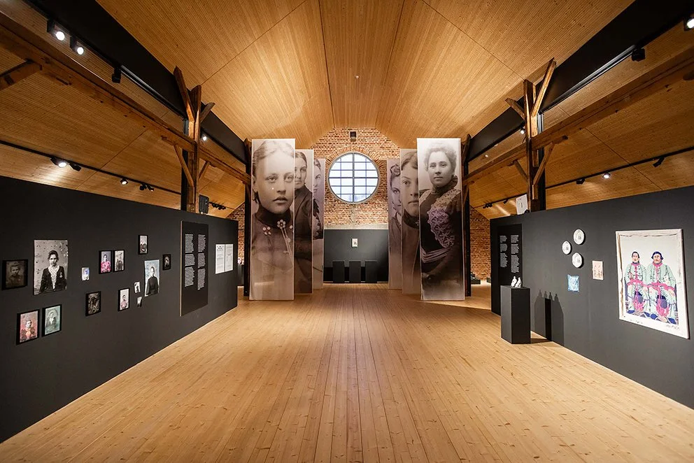 Valoon_kahlitut__kuvat_Krista Luoma_-4 kopio.jpg