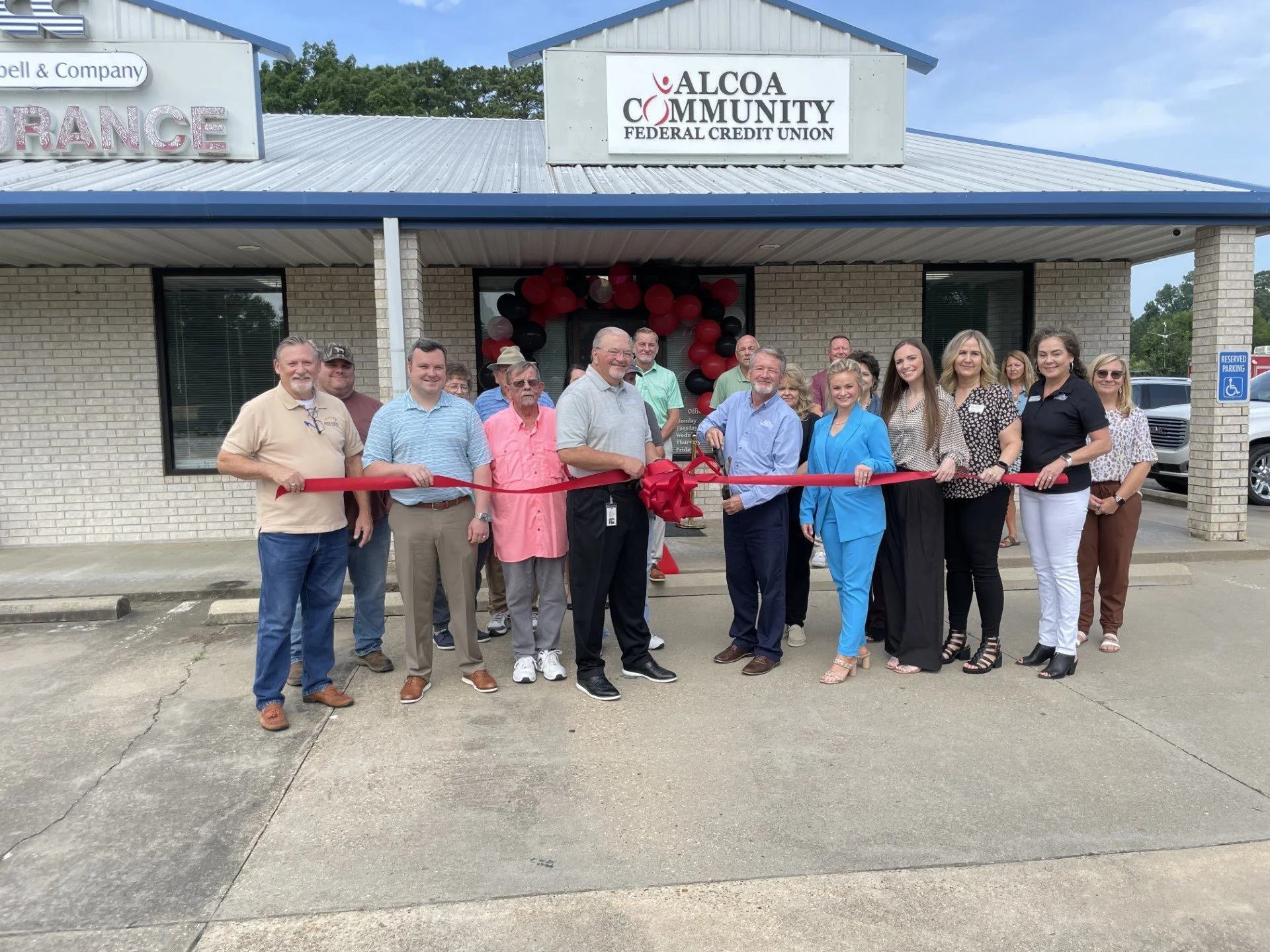 sheridan branch ribbon cutting 2.jpg