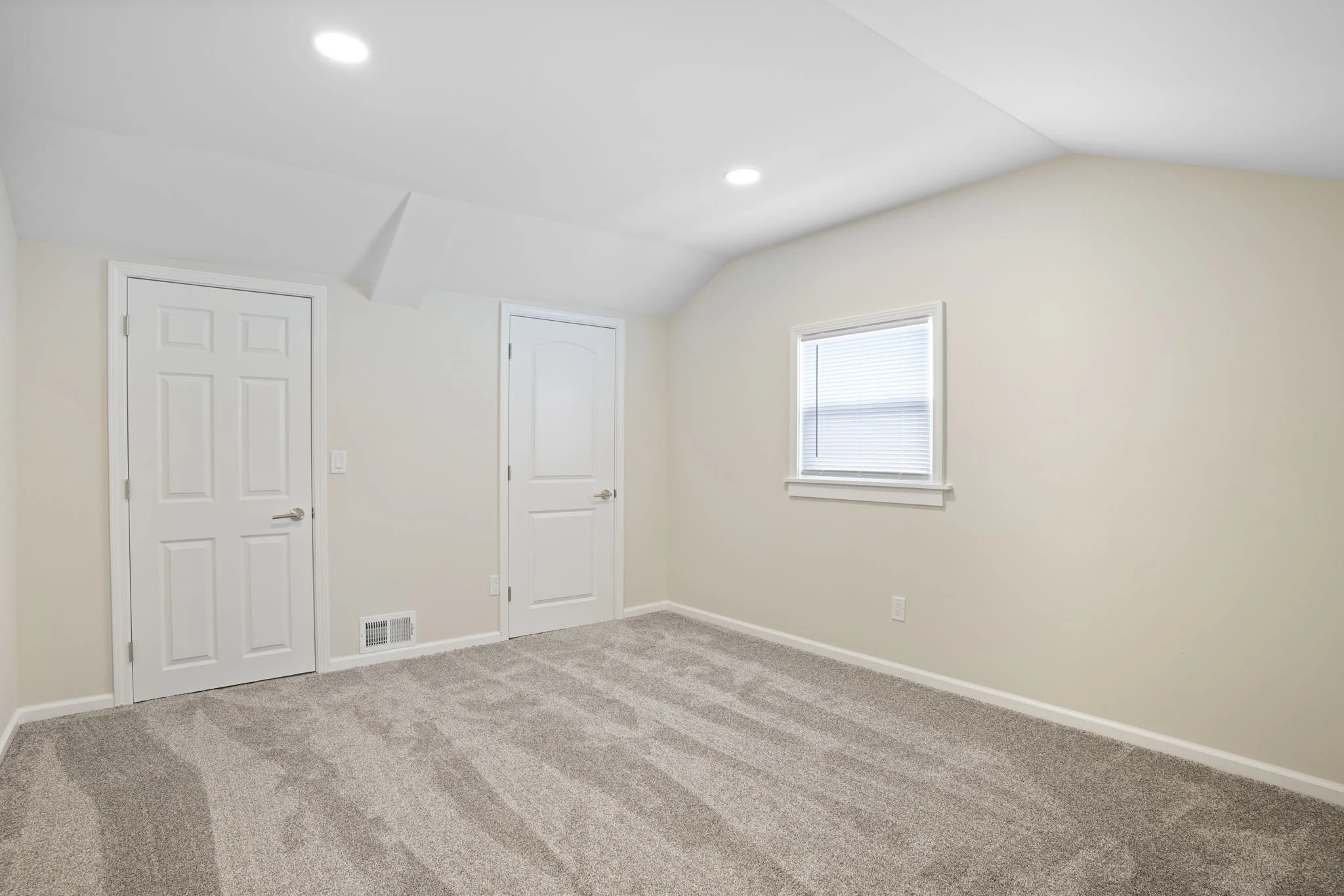18-web-or-mls-DSC09895.JPG