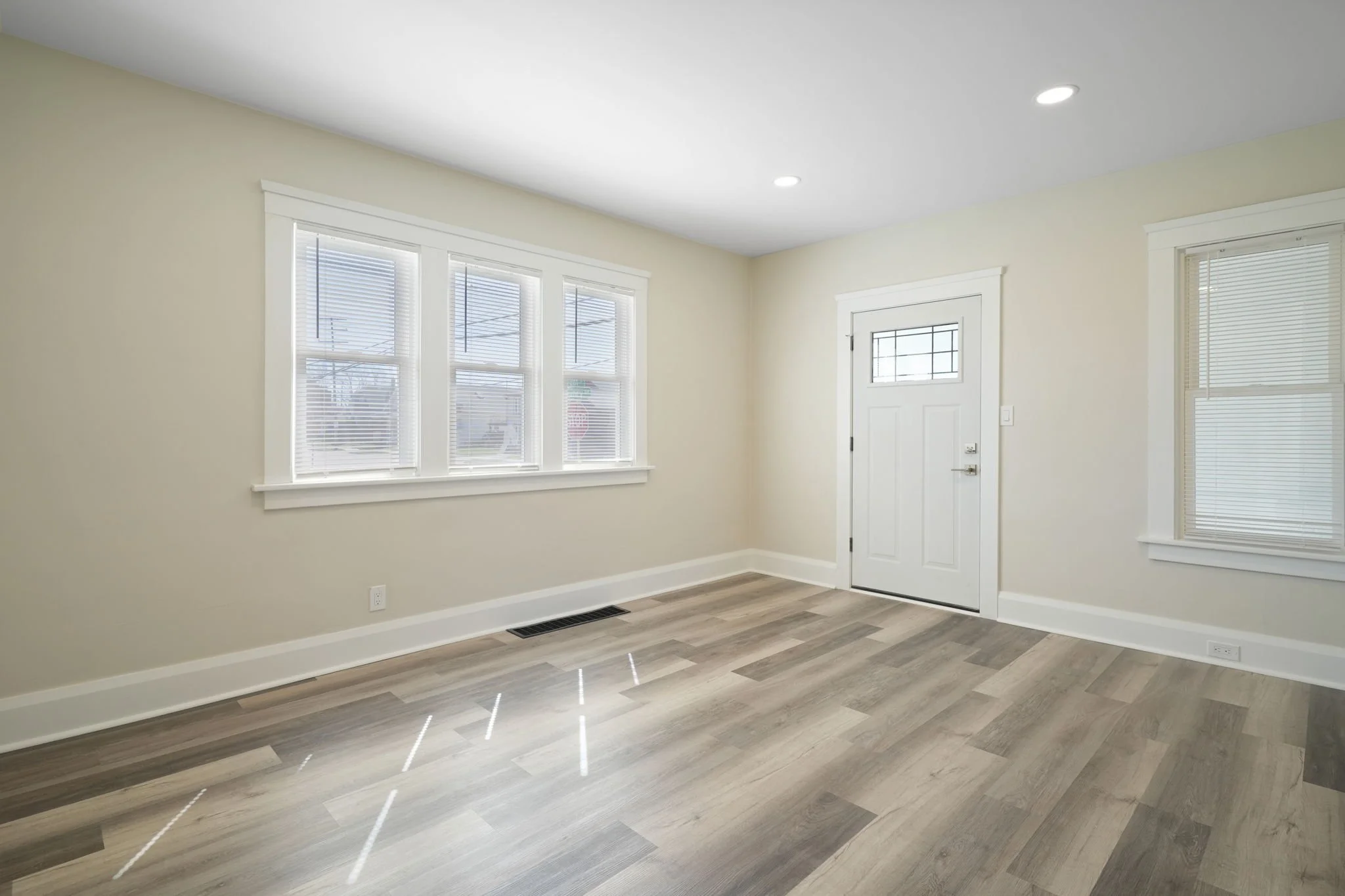 6-web-or-mls-DSC02107.JPG