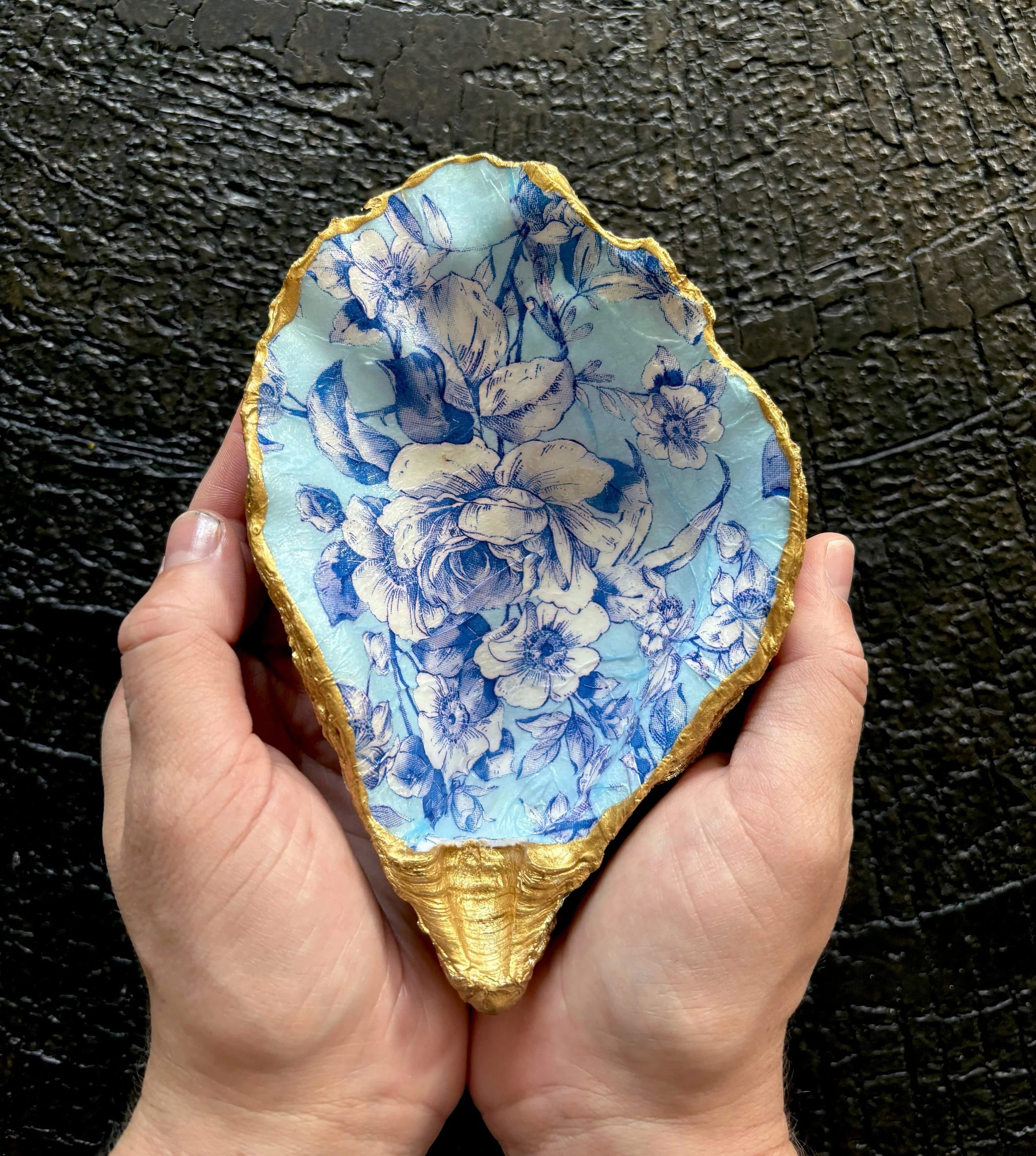 Oyster Shell Ornament Workshop