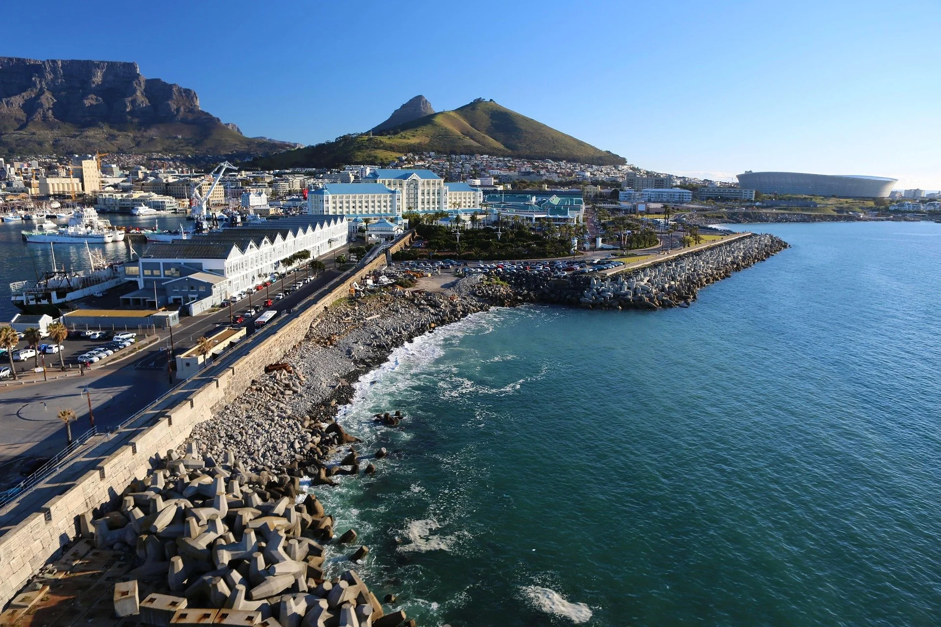 cape-town-5283355_1920.jpg