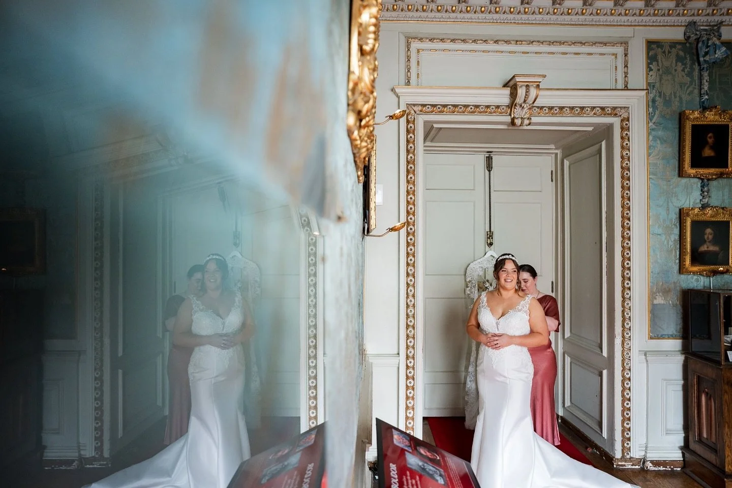 Love this shot from Hayley&rsquo;s Bridal prep 😊
@warwickcastleweddings
&bull;
&bull;
&bull;
#weddingphotography #weddingday #weddingphotographer #weddinginspiration #weddingideas #bridetobe #engaged #weddingphoto #weddingplanning #weddings #engagem