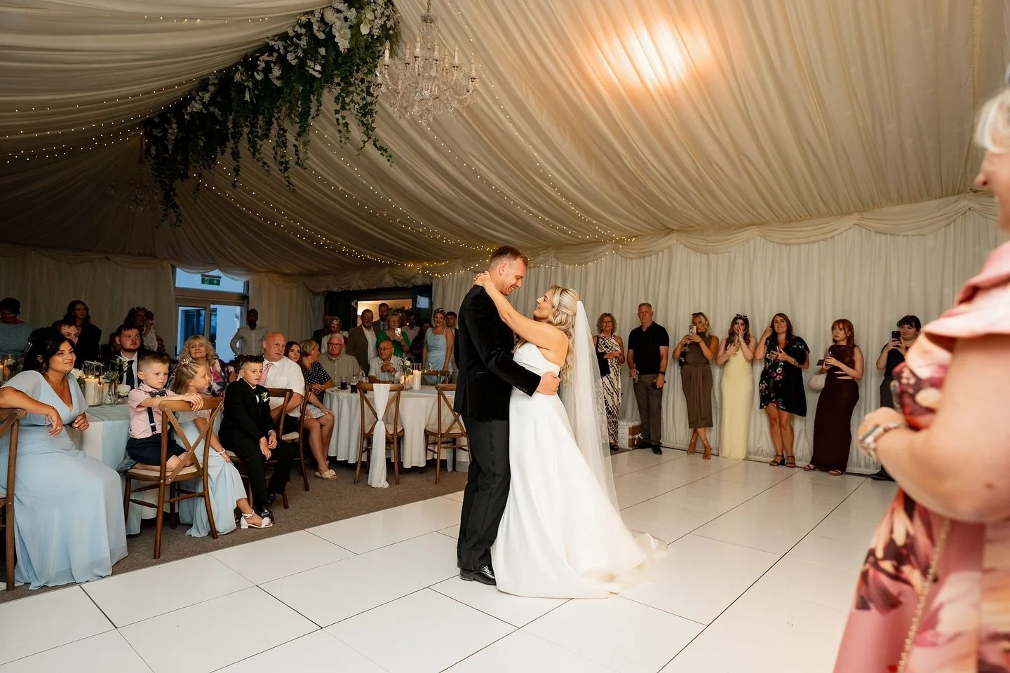 First Dance 💃🕺
@manorhillhouseweddings
&bull;
&bull;
&bull;
#weddingphotography #weddingday #weddingphotographer #weddinginspiration #weddingideas #bridetobe #engaged #weddingphoto #weddingplanning #weddings #engagement #instawedding #shesaidyes #w