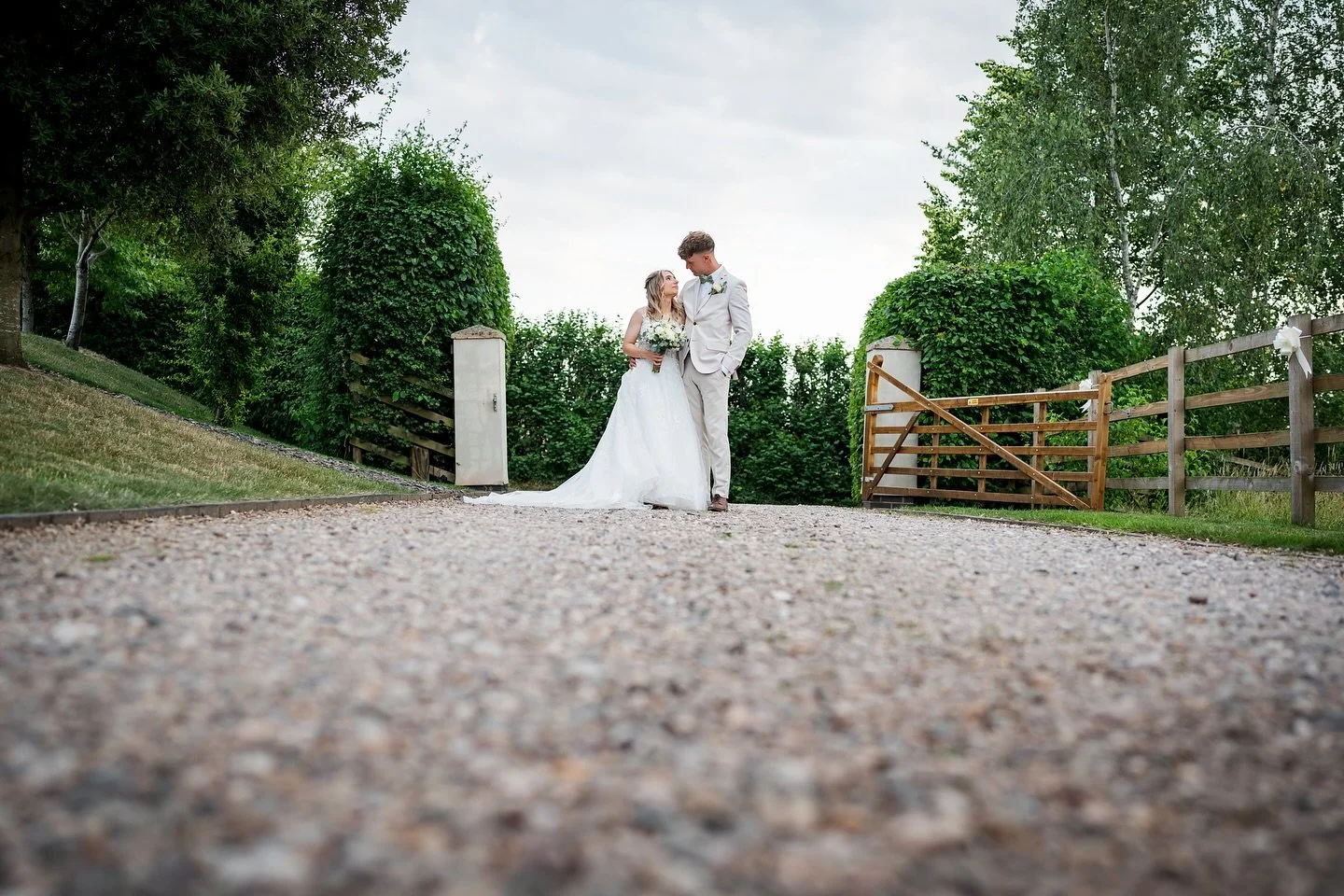 Aleysha &amp; Adam up in the client area 💕
https://stuartmyersphotography.shootproof.com/Aleysha&amp;AdamWedding 
@manorhillhouseweddings
&bull;
&bull;
&bull;
#weddingphotography #weddingday #weddingphotographer #weddinginspiration #weddingideas #br