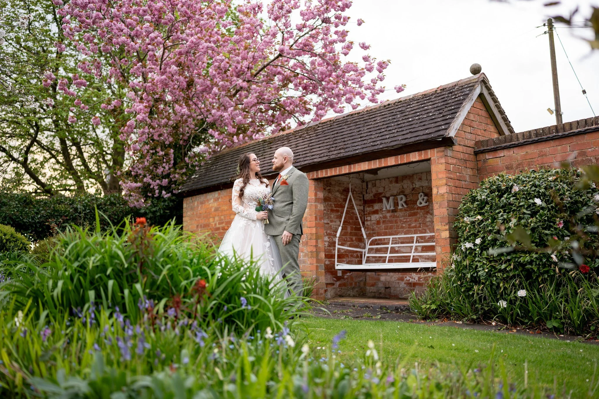 Wedding flashback ✨
An awesome day at the very stunning Bordesley Park.
Love it there 🥰
.
.
.
 #worcestershireweddings #worcestershireweddingphotographer #redditchweddingphotographer