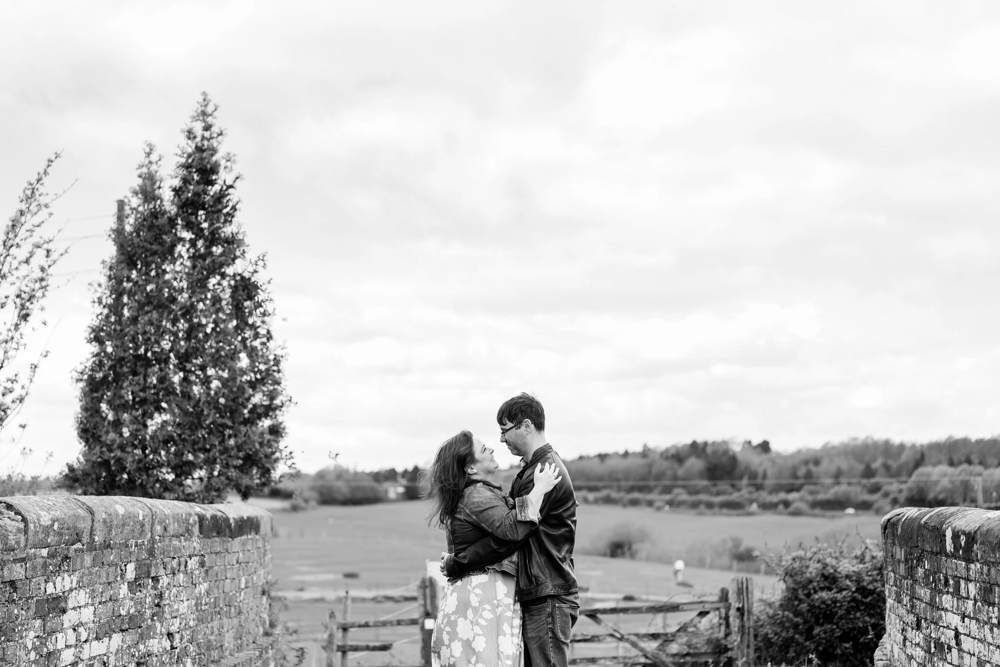 More Pre-Wedding shoot malarky, this time with these two 🥰
.
.
.
 #worcestershireweddingphotographer #warwickshireweddingphotographer #worcestershirephotographer
