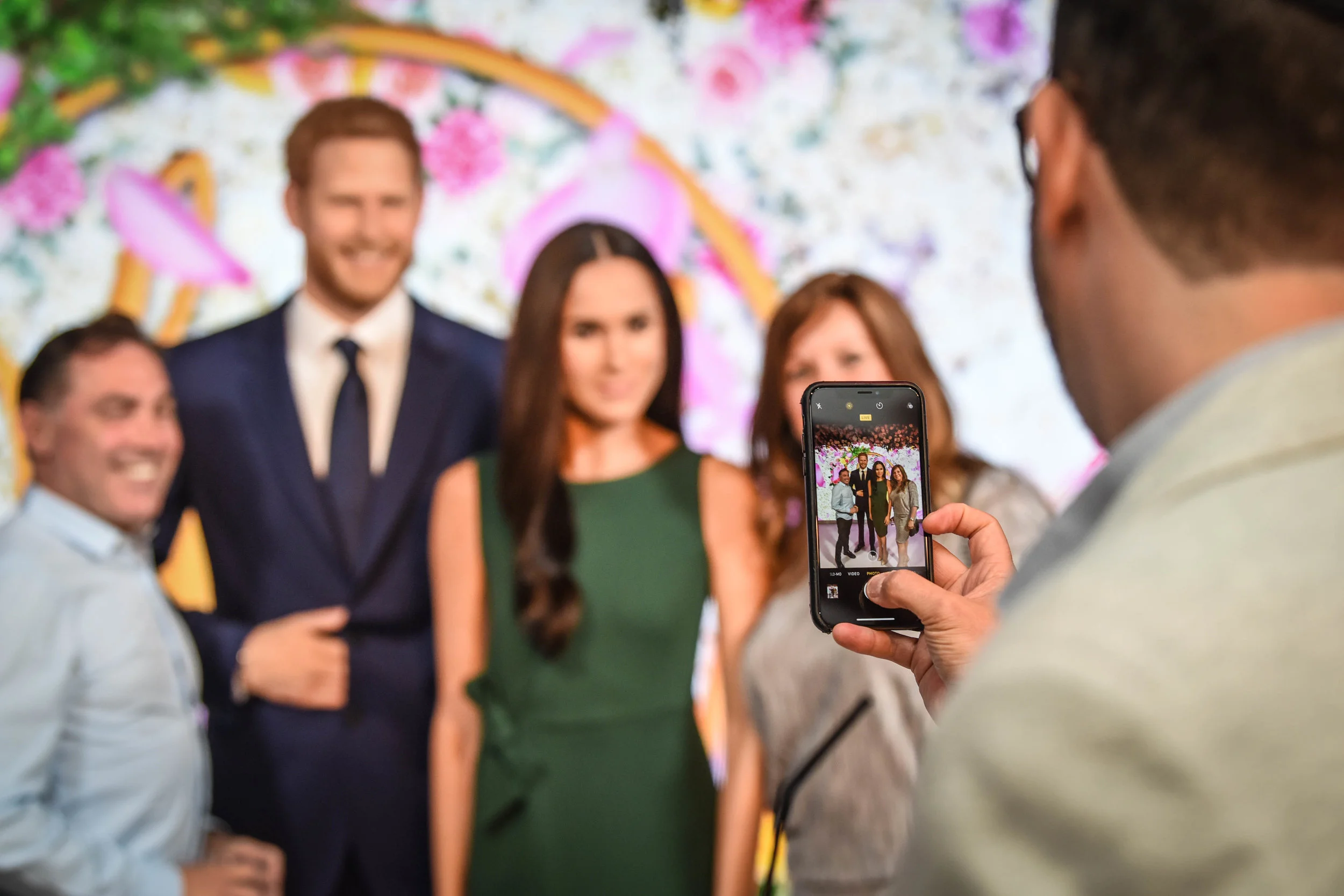 Posing with Royalty? Pictures Printed on Magnets at Madame Tussaud’s, London