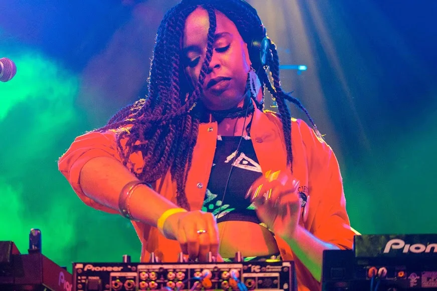 Episode 60: Live with Bembona