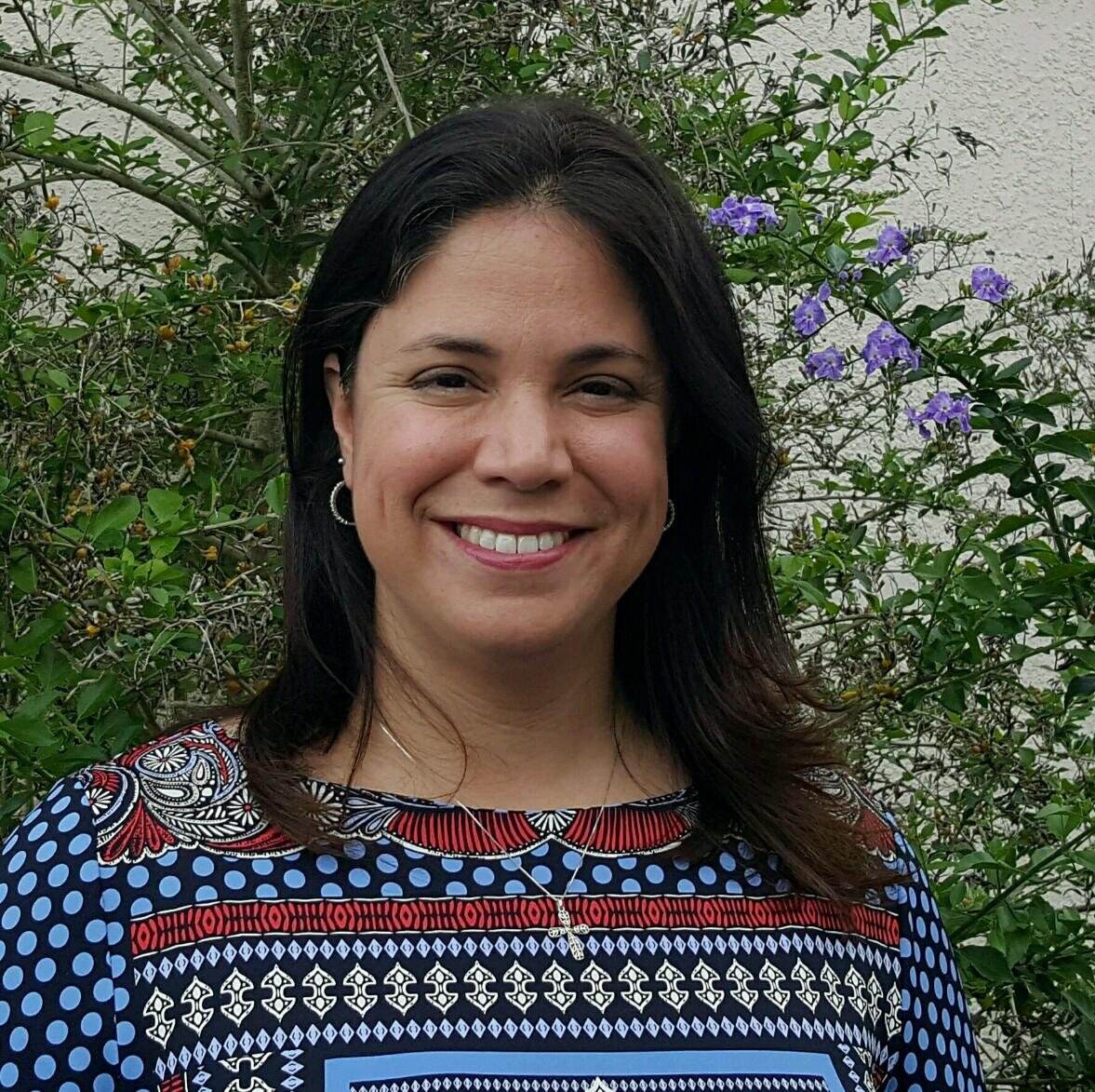 Senior Day with Dr. Isabel Fernandez San Pedro Center Retreat