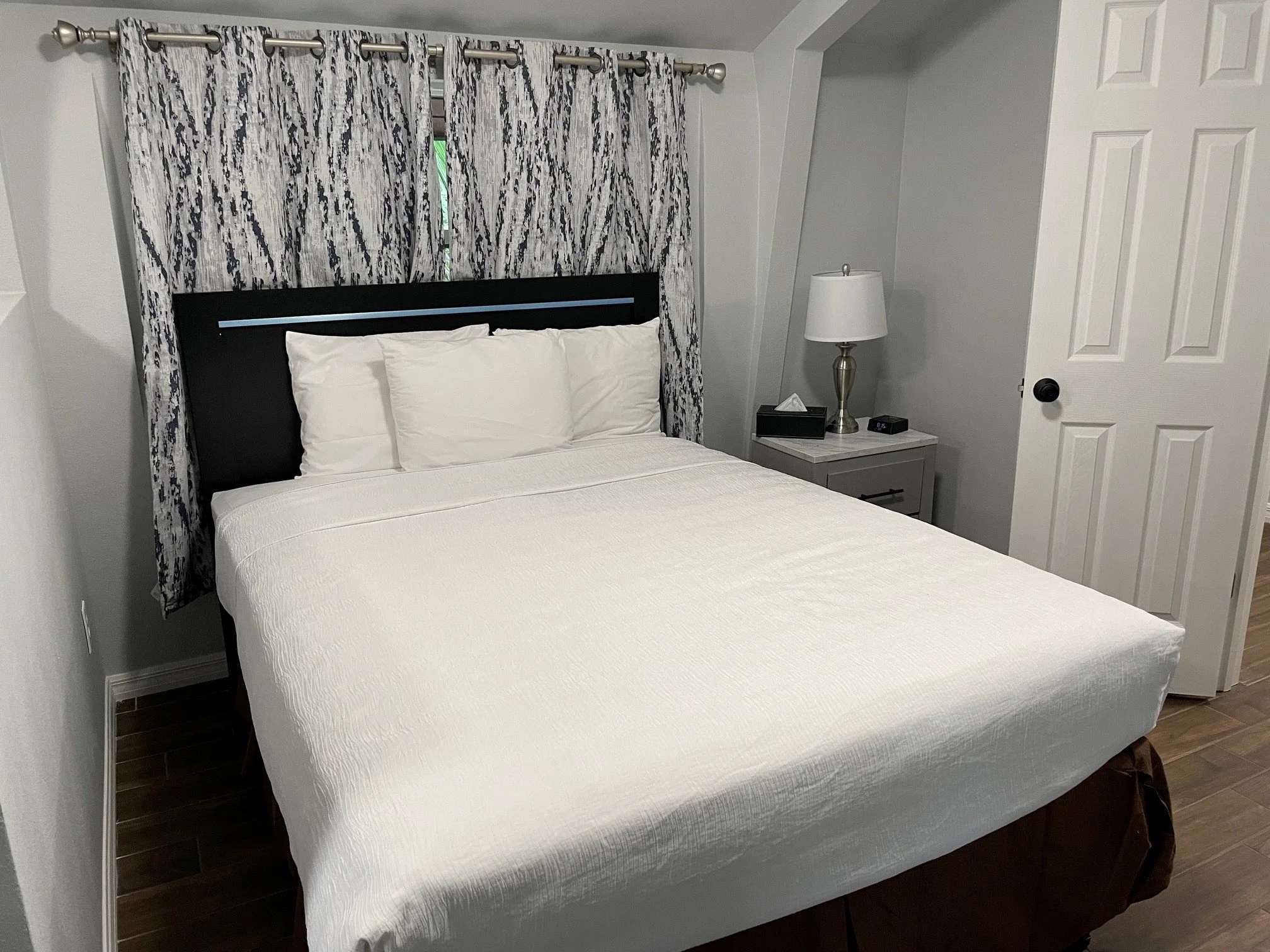 Cabin 4.jpg