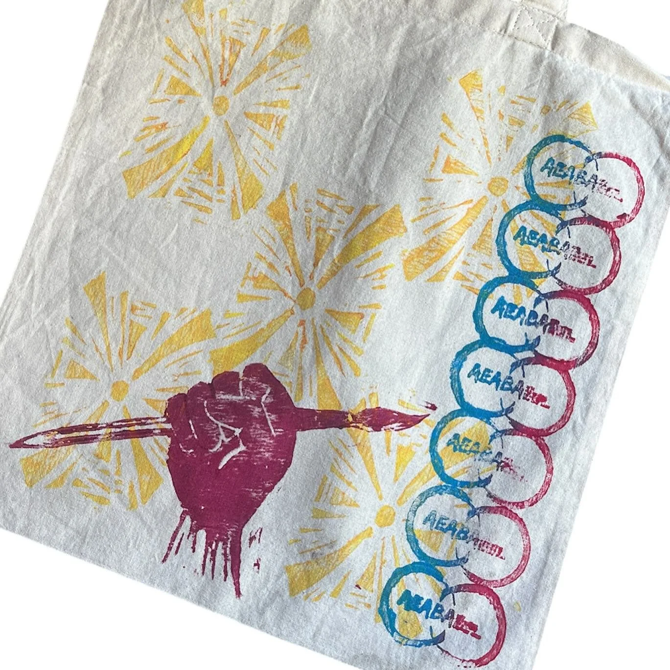 : : TBT : :
Going through our old projects portfolio as we begin planning for Fall programming and found this gem. From our days @arts.ed.alliance with @theartdontstop. He hand carved these stamps for a print your own personal AEABA tote bag. What a