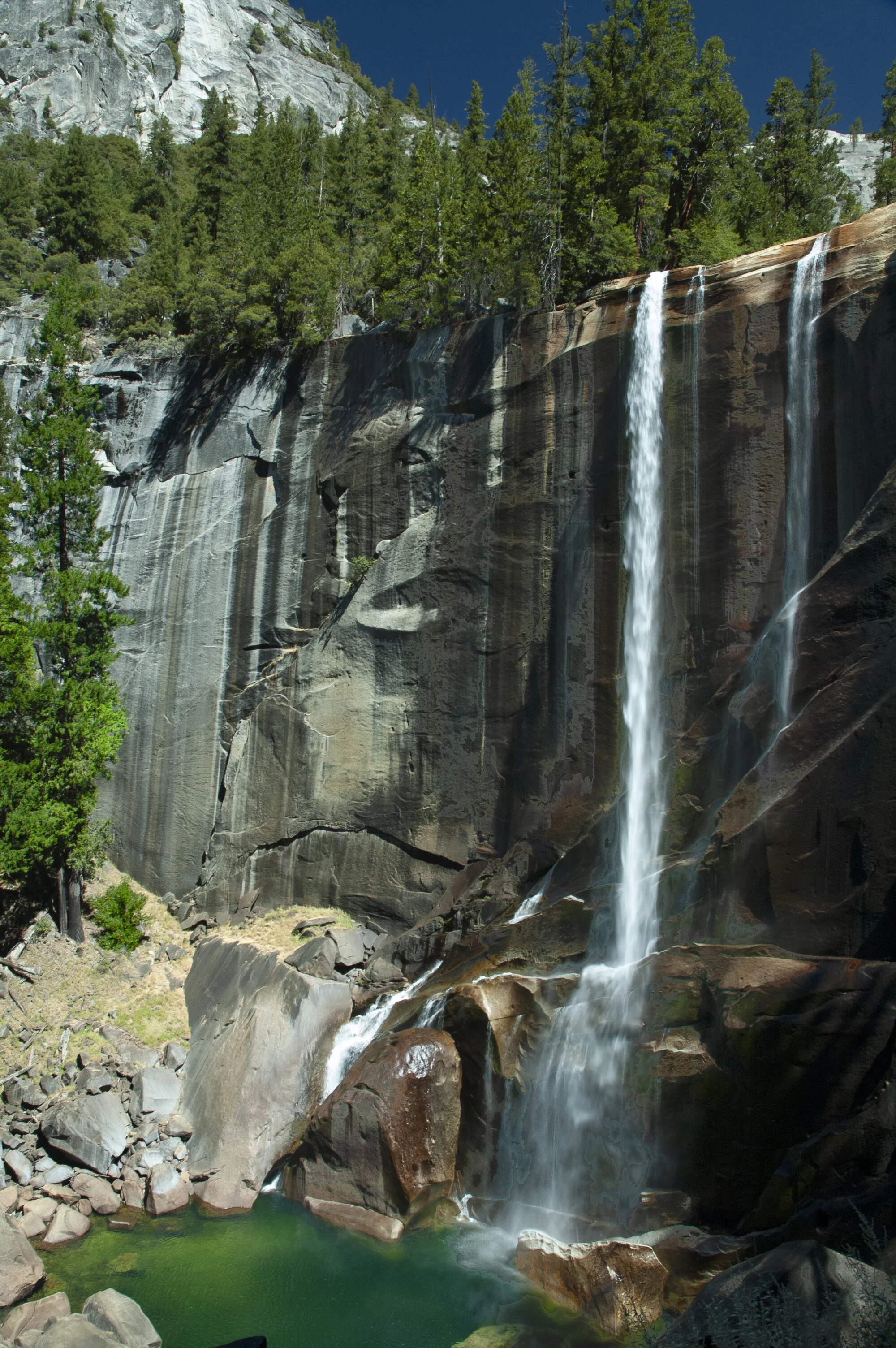 DSC_0054.VernalFalls1.small.jpg