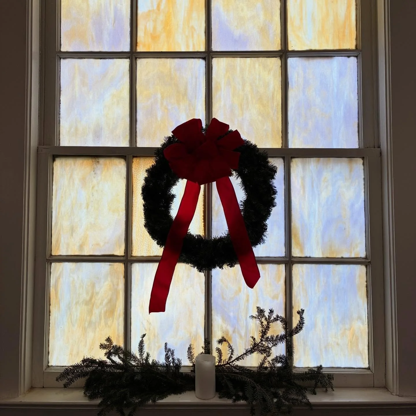 Join us on December 24th at 5 PM for a beautiful evening of Lessons and Carols! 🎄🌟