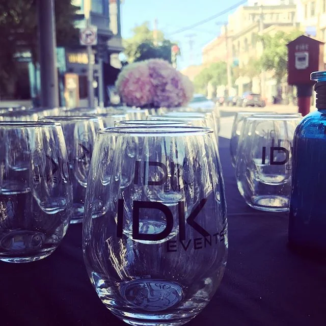 We&rsquo;ll see you this Friday Valencia Corridor! Don&rsquo;t miss your chance to enjoy some great art and wine 🍷😋 #wine #sanfrancisco #winetasting #valenciacorridor #art