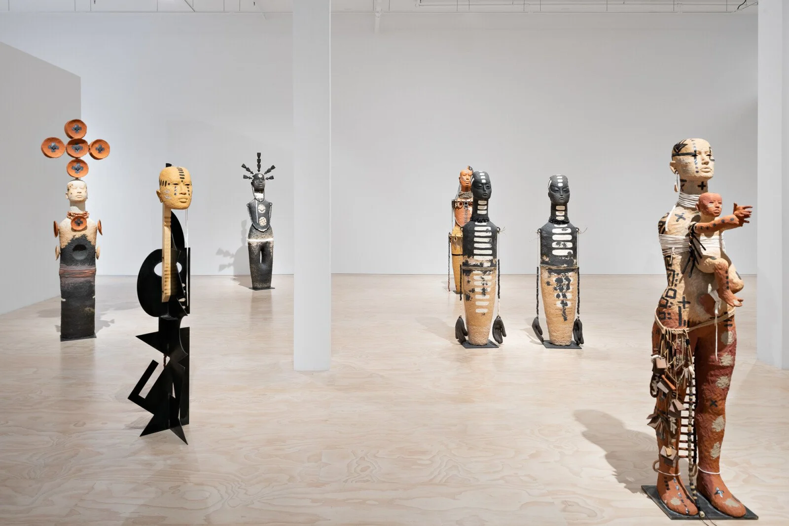 Simpson_Skeena-2023_Jessica-Silverman-San-Francisco-CA_Installation-view-05_Phillip-Maisel-1600x1067.jpg