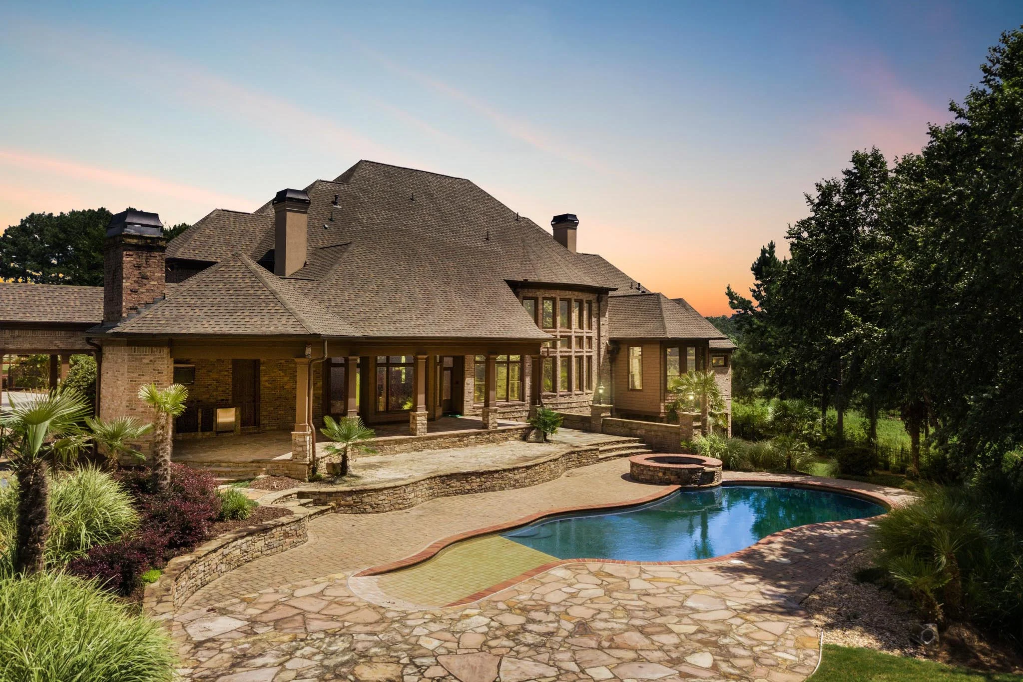 Real_Estate_Photographer_for_Video_Walkthrough_Aerial_Drone_Tours_Cumming_GA-banner.jpg