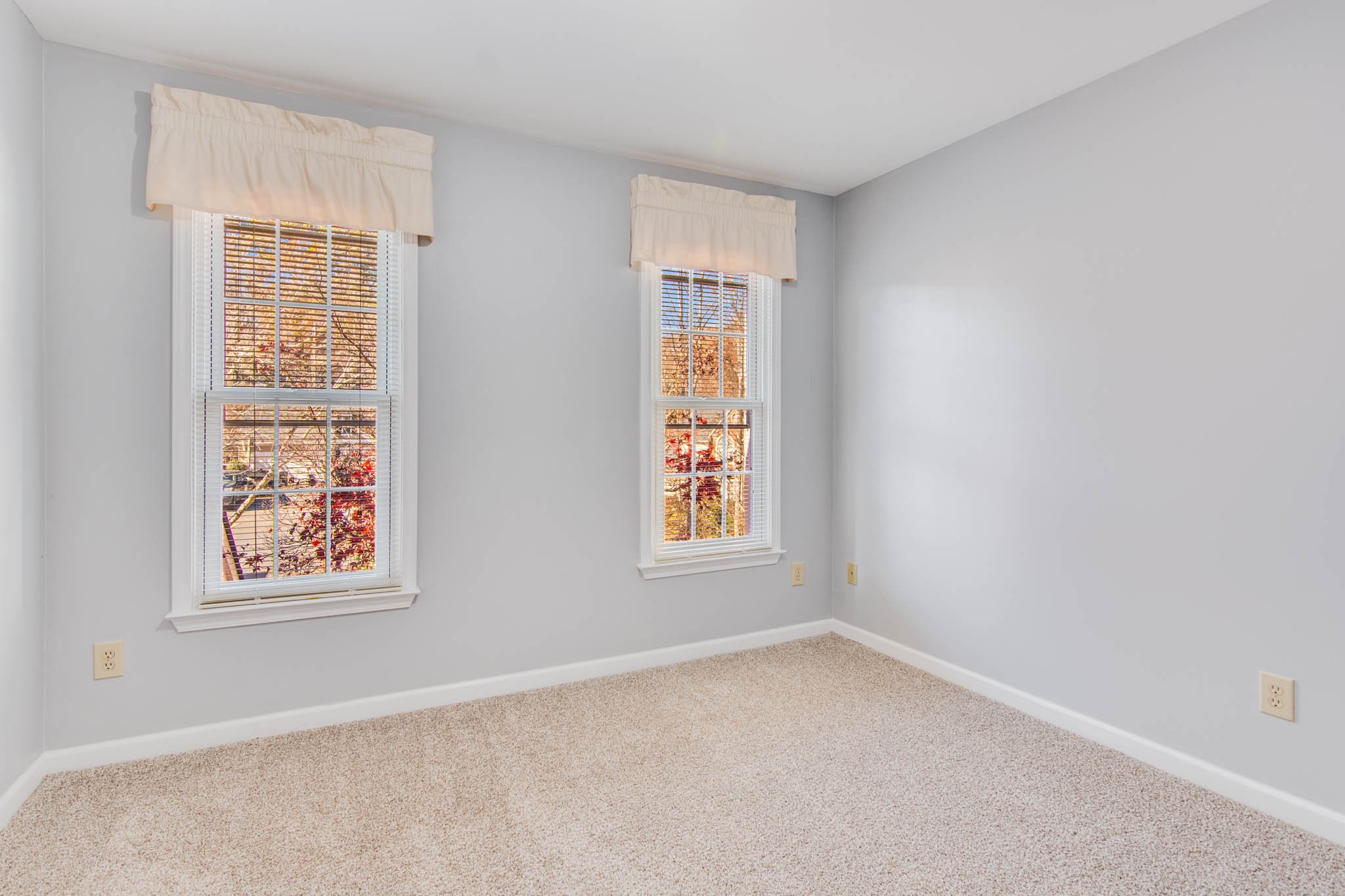 2216_Nine_Oaks_Dr_NW_Kennesaw_GA-35.jpg