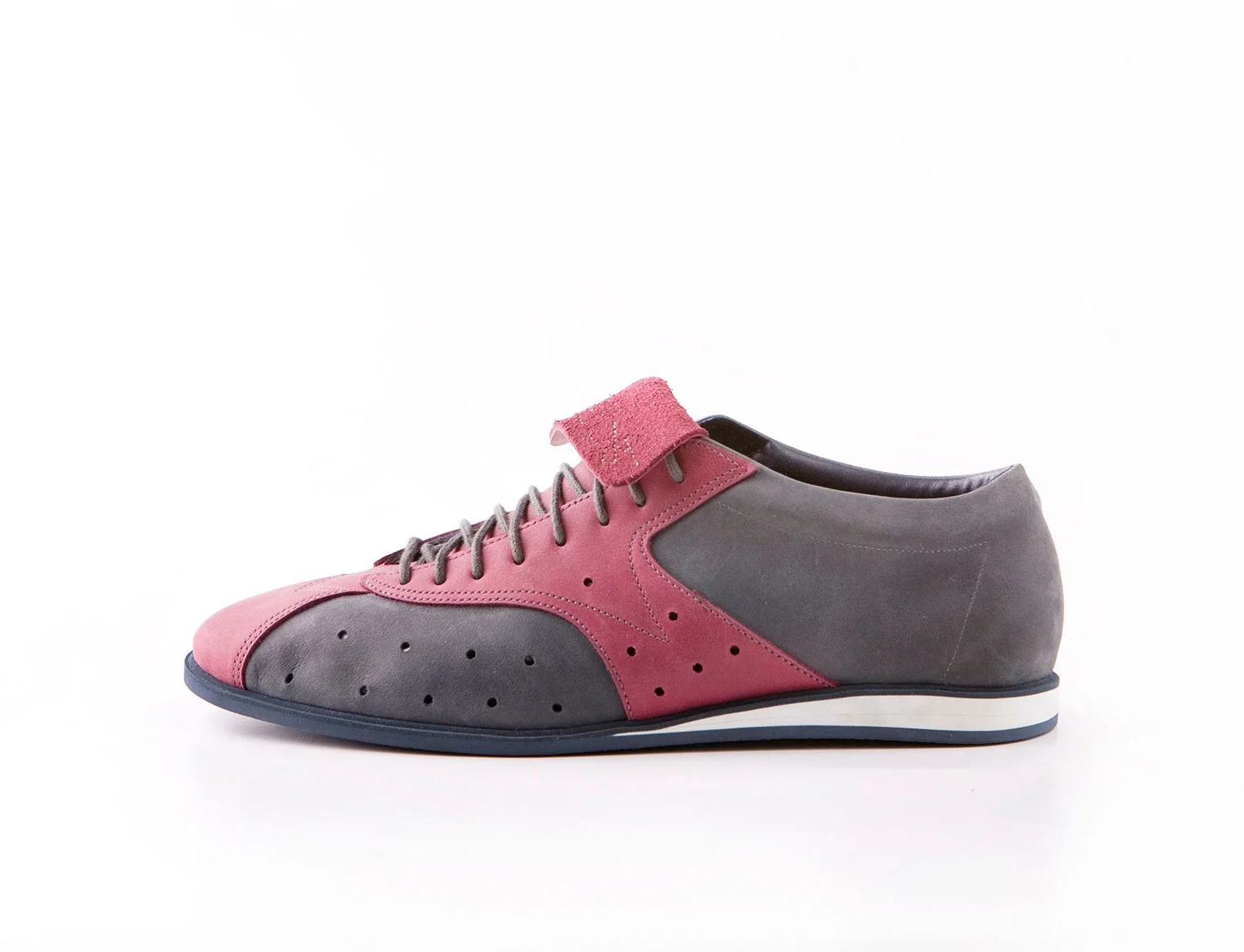 Alten Radschuhen nachempfundene leichte Sommerschuhe ideal zum Barfusstragen.