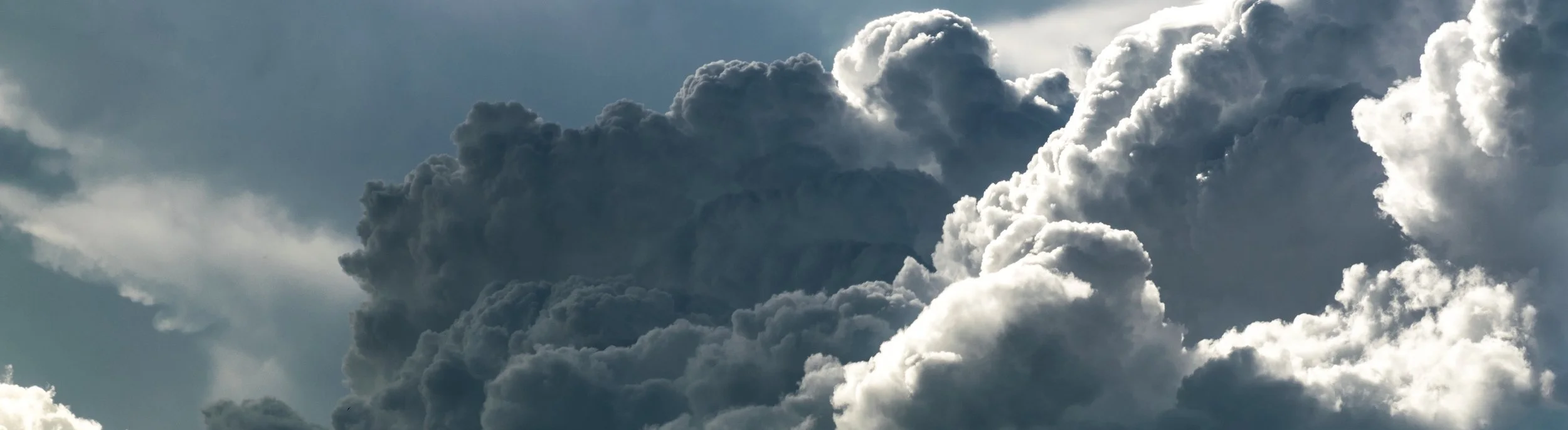 clouds-cloudy-gloomy-158163.jpg