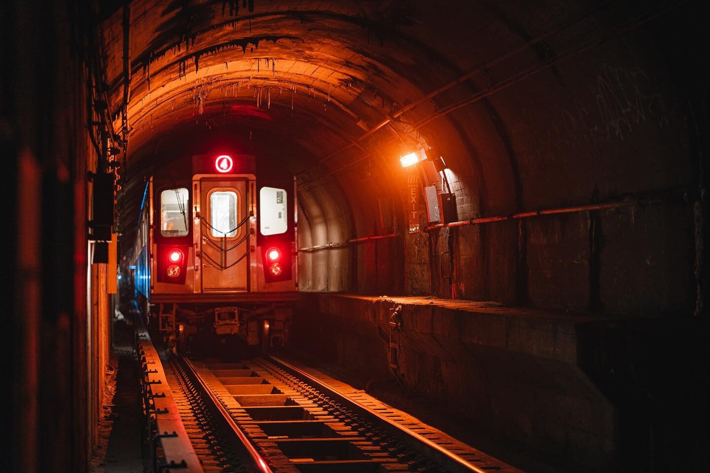 ^IRT Lexington Ave Line express tracks. Constructed under the Dual Contracts and opening in 1918, these tunnels are home to the 4 and 5 lines of the NYC subway&mdash;some of the busiest in the system.
// In regards to my last post, I&rsquo;m going to