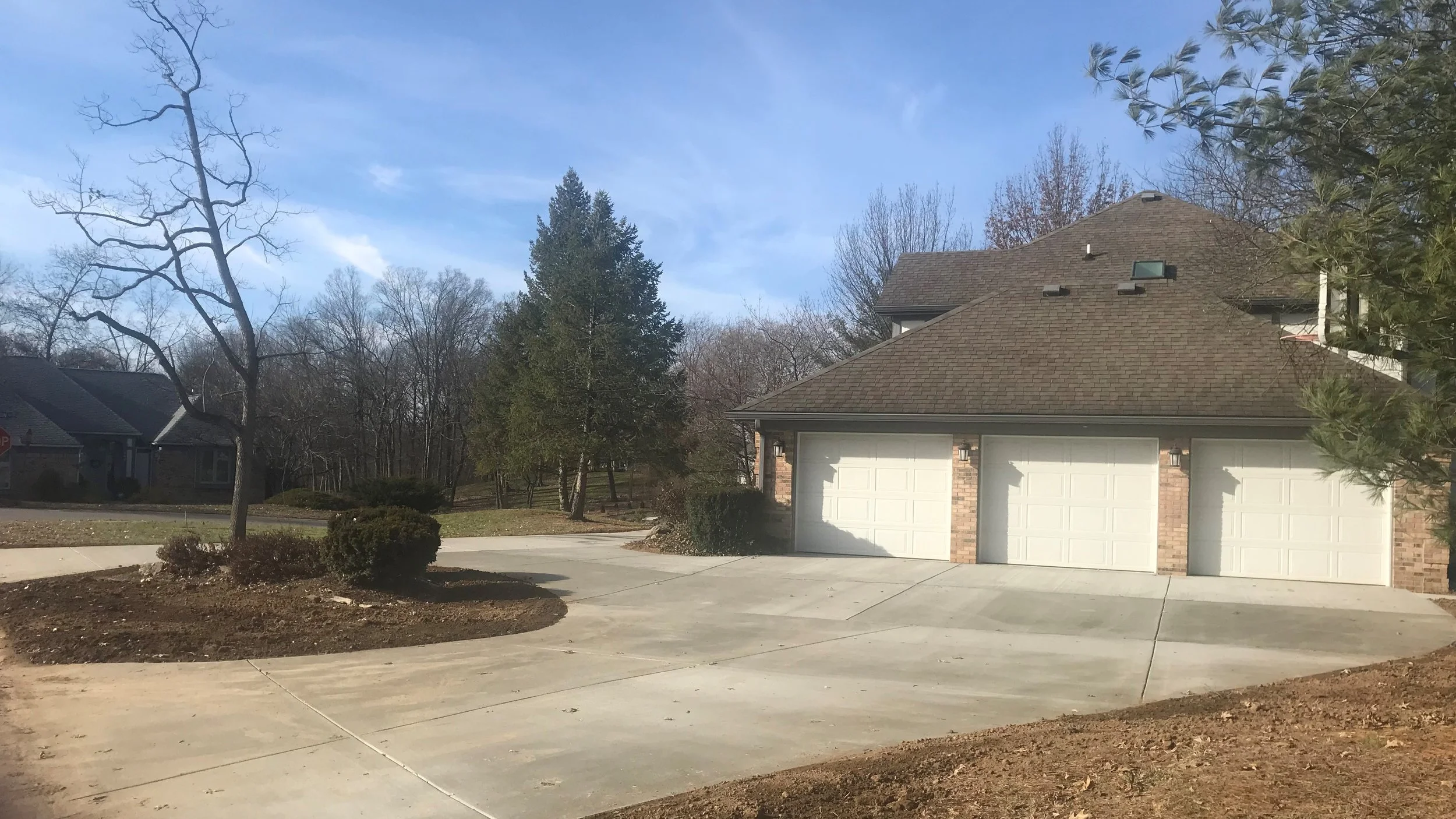 concrete-driveway-replacement-belleville.jpg