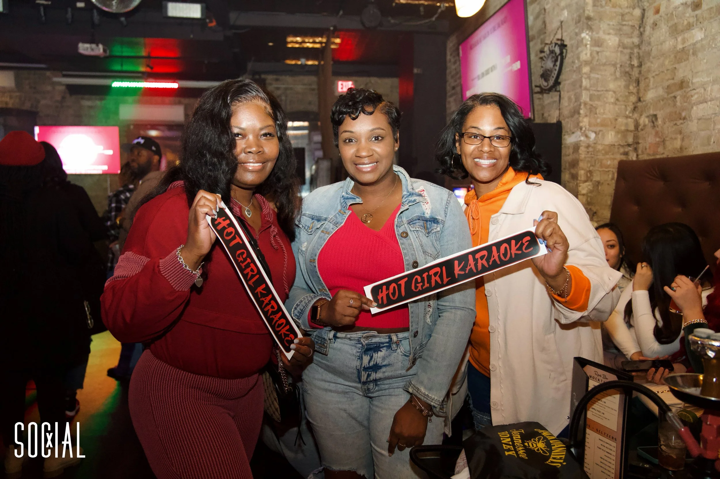 Hot Girl Karaoke-39.jpeg