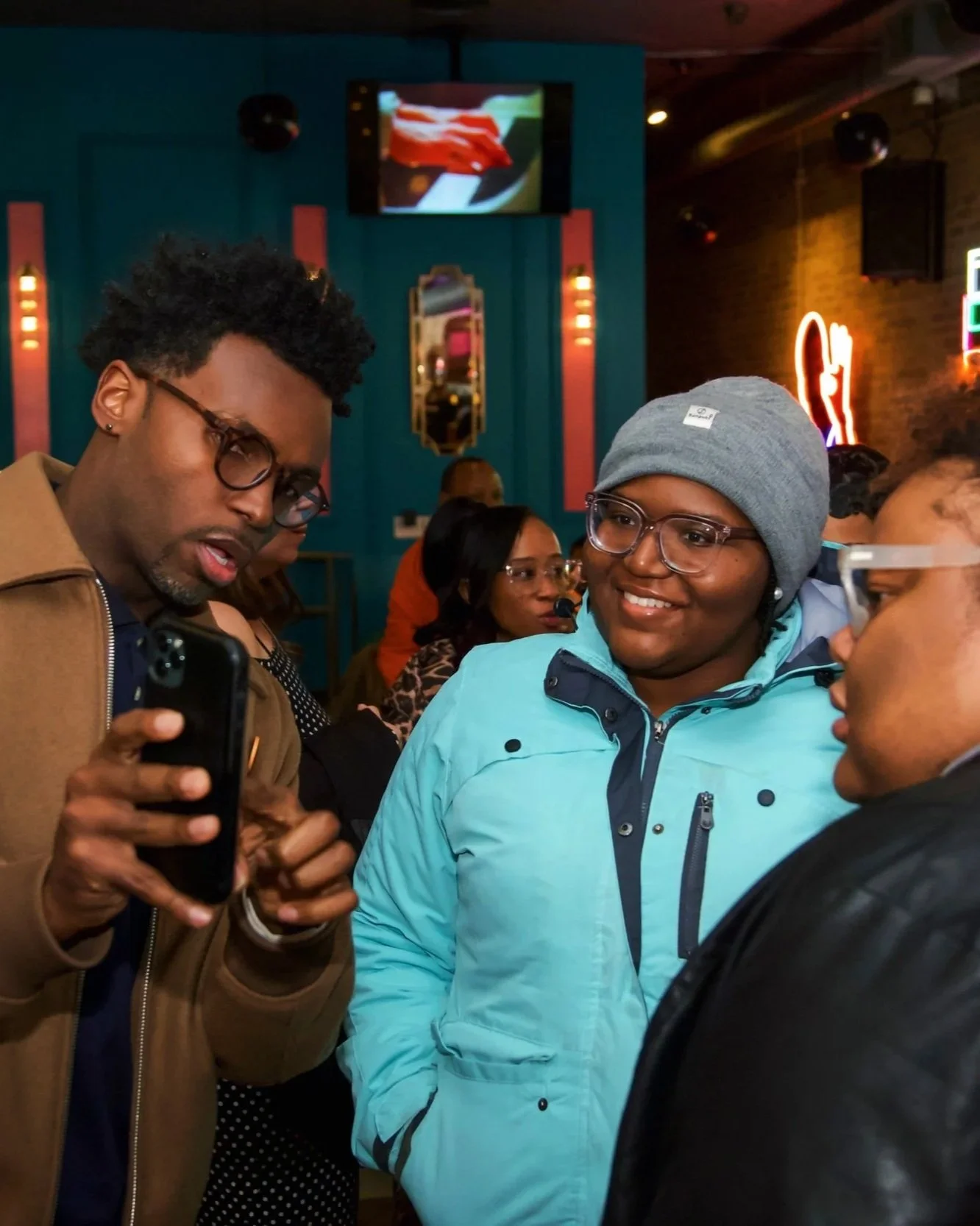  Join Social X MKE on Thursday, May 27 at Diaspora MKE Sports Bar &amp; Lounge for a night of good vibes, music, drinks, and connection on Milwaukee’s East Side. 
