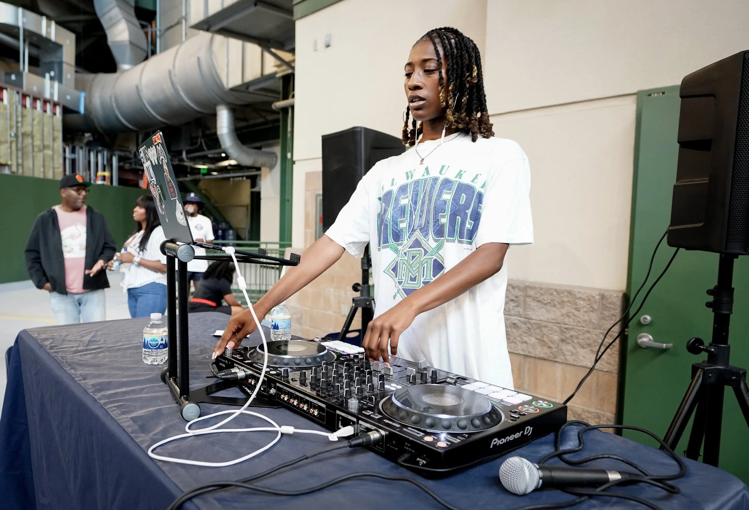 NLTD02.jpg