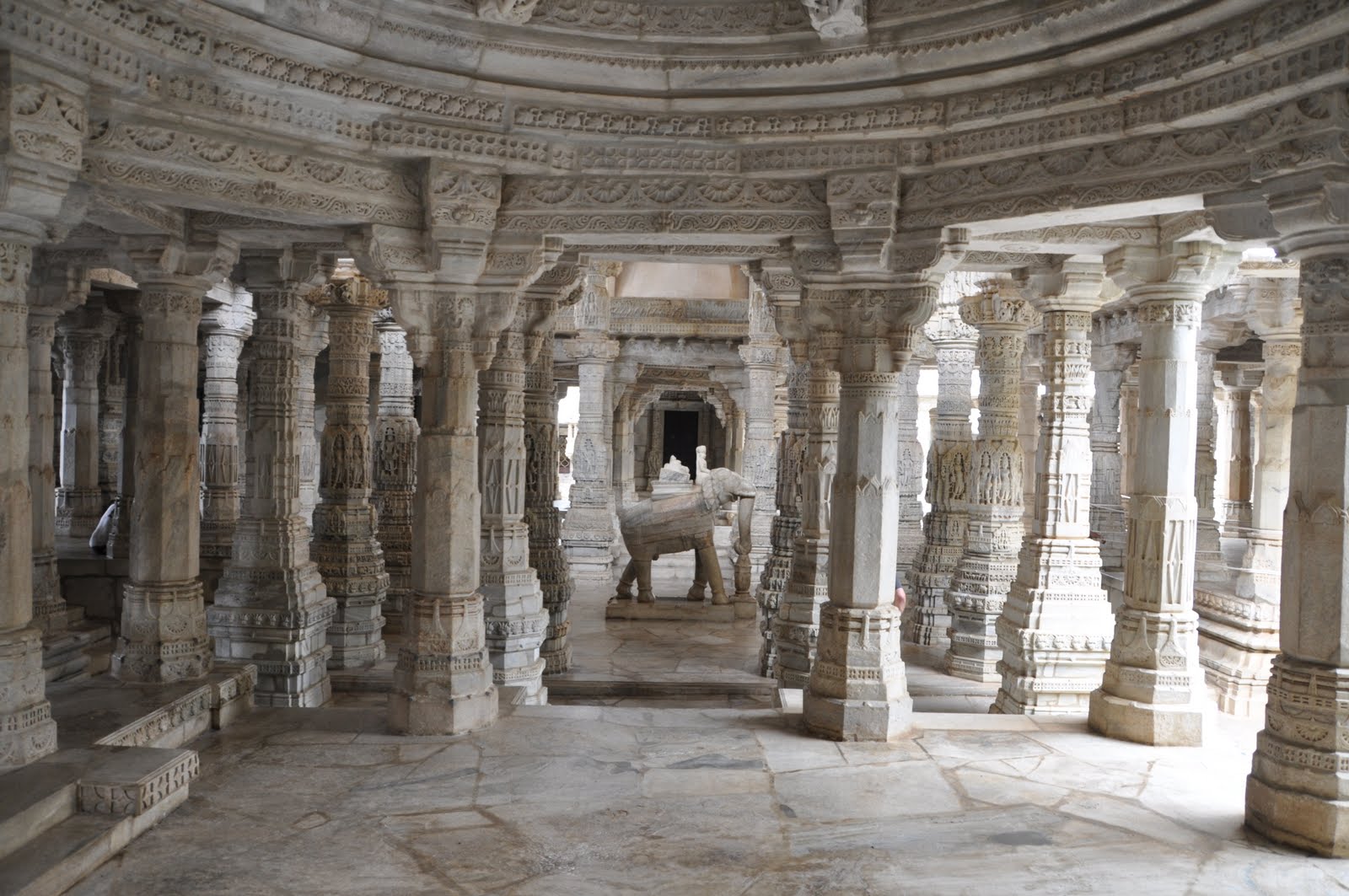 ranakpur-temple-interior.jpg