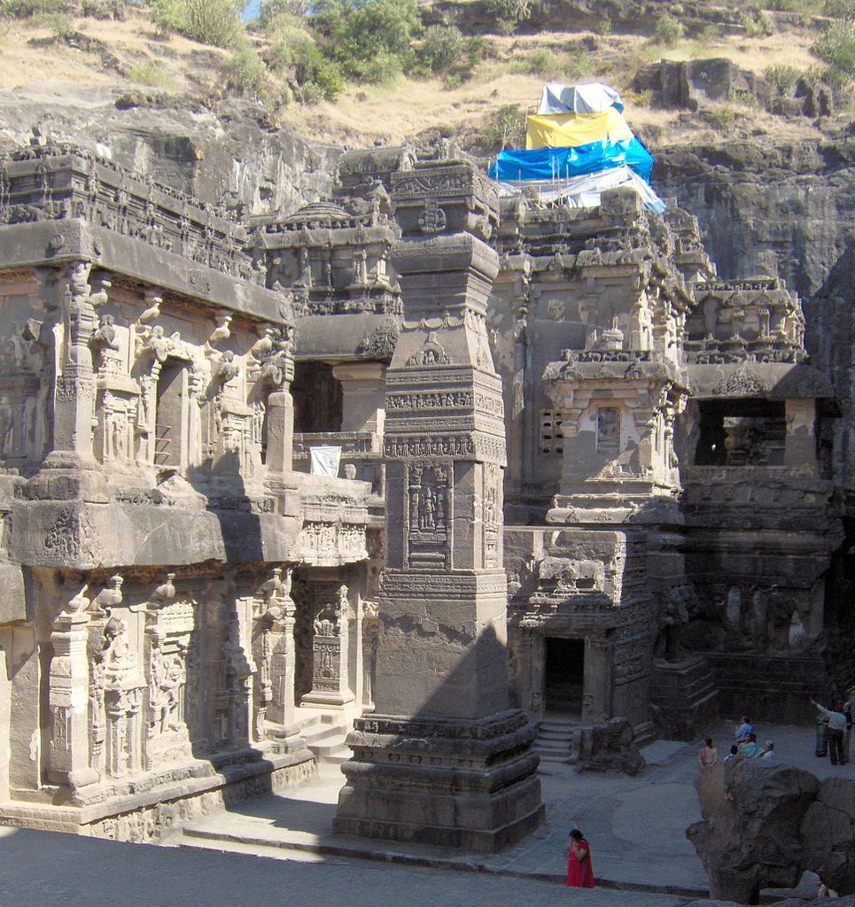 965px-Ellora_Kailash_temple_overview.jpg