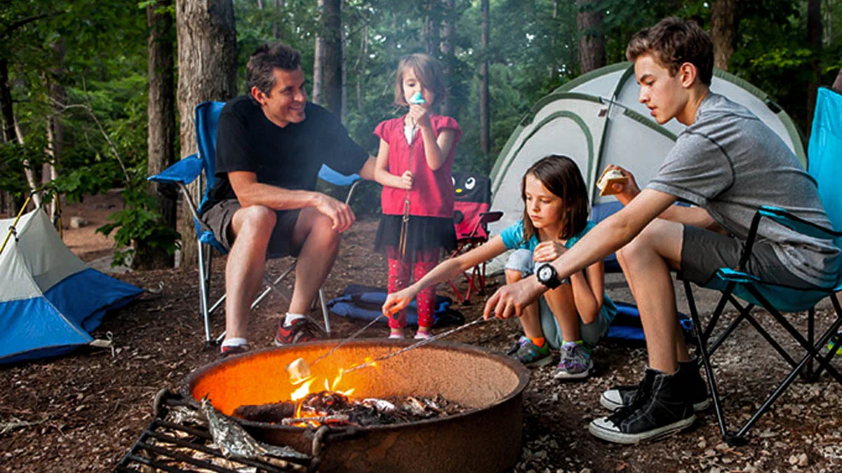camping-family-kids-alr-c169-.jpg