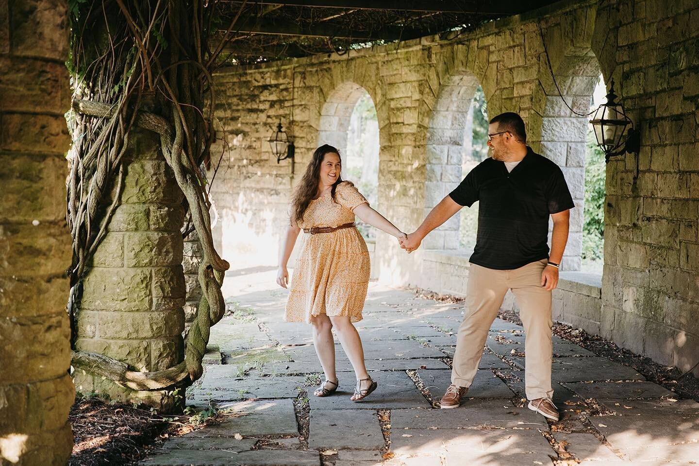 The engagement session giveaway winner is&hellip;

Rebecca &amp; Clay!! 😃
@rebecca_rcs 

✨✨✨

&amp; for the second portion of the giveaway.. 

@momtomany18 !! 😁

(check your DM&rsquo;s to get your goodies!)

Thank you so much to all who joined in!!