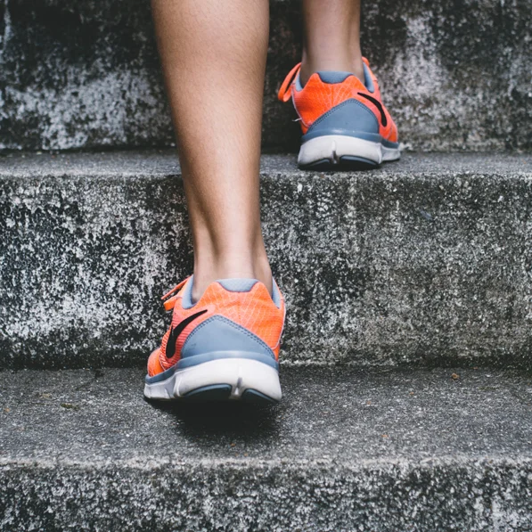 JOGGING 3 WEEKS POST BIRTH... PLEASE DON’T.