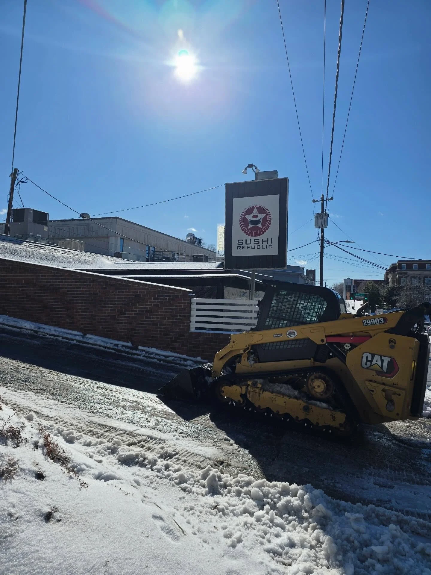 Thank you to our community for helping clear our parking lot !! We are open today !! 1/26/26