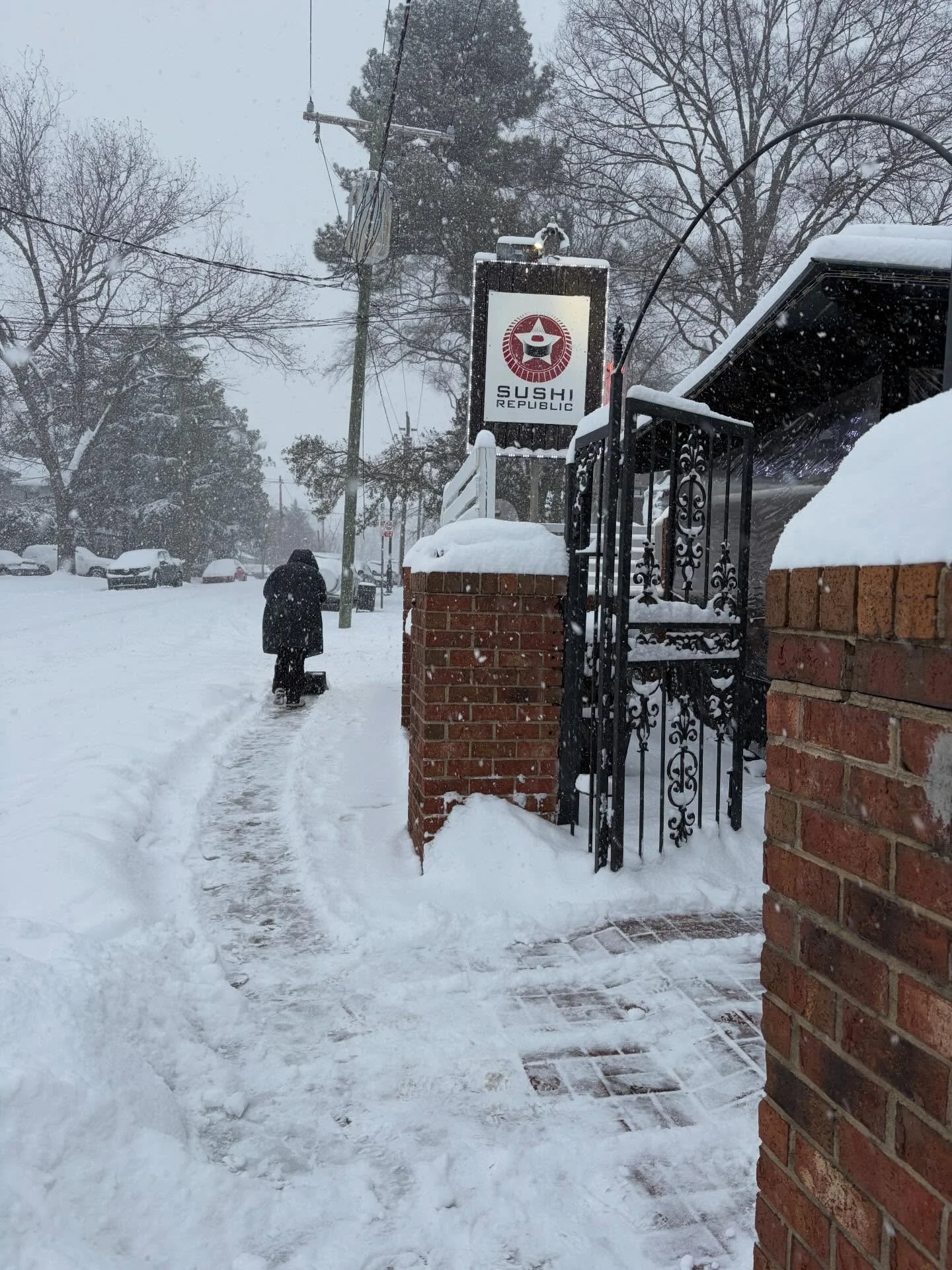 It&rsquo;s cold out there&hellip; let us take care of dinner ❄️
Sushi, warmth, and a cozy spot waiting for you 🍣
Open tonight 1/31 at 5PM

DINE IN OR TAKE OUT 
We deliver on Uber Eats, GrubHub, and Doordash