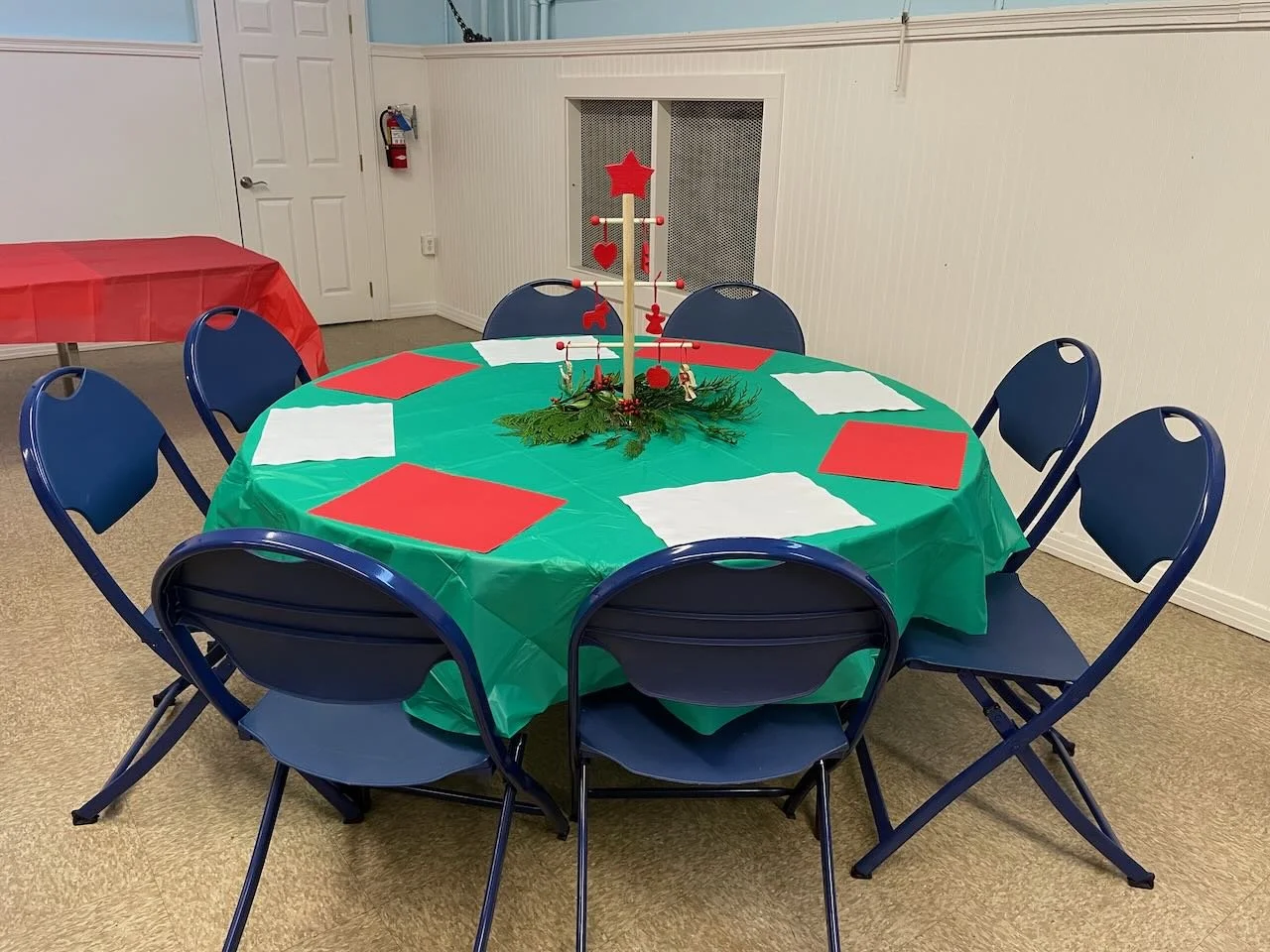 Jul Parti Set-up and Decorating