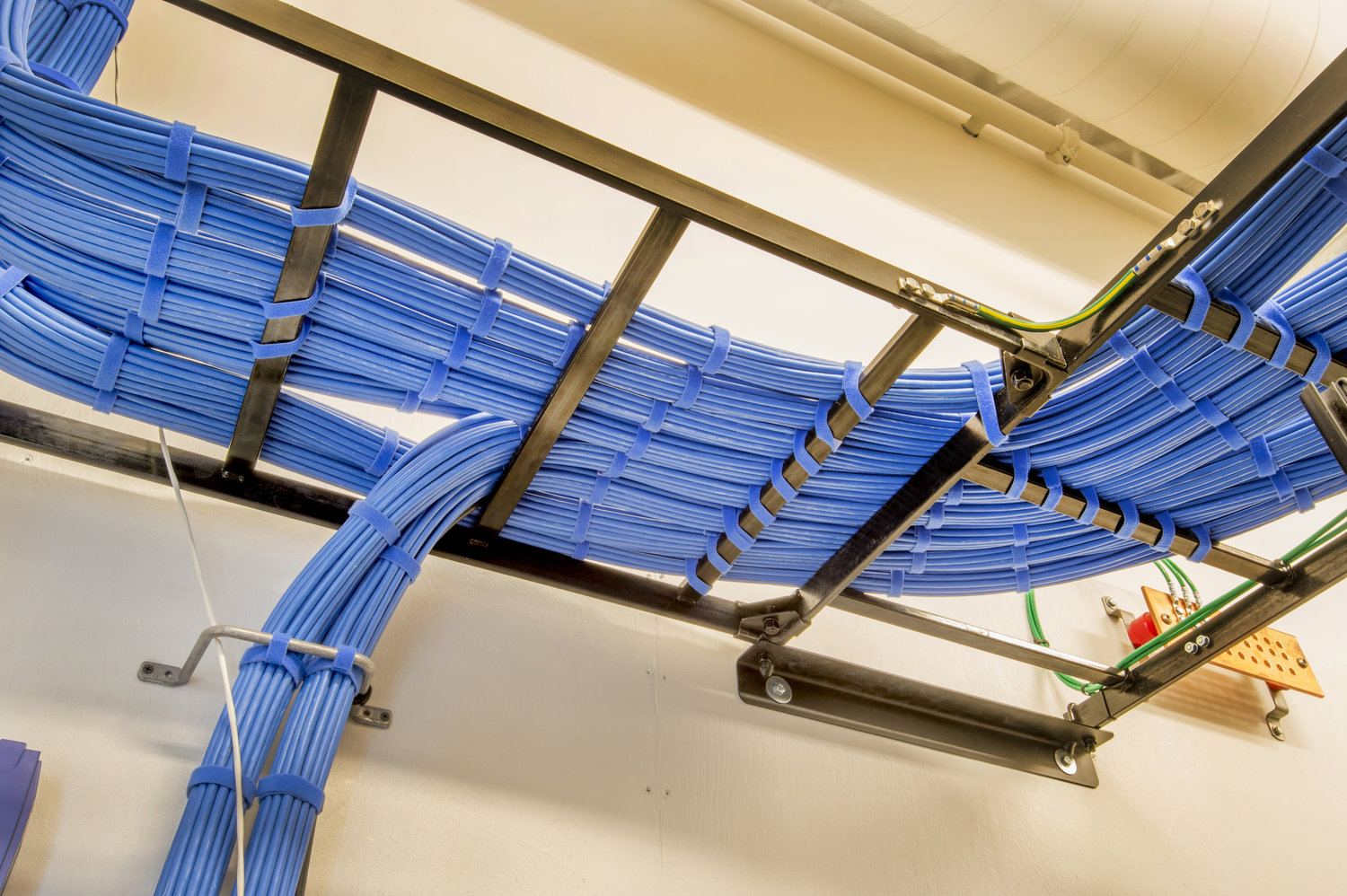Кабельный лоток (Cable Management 90 degree)