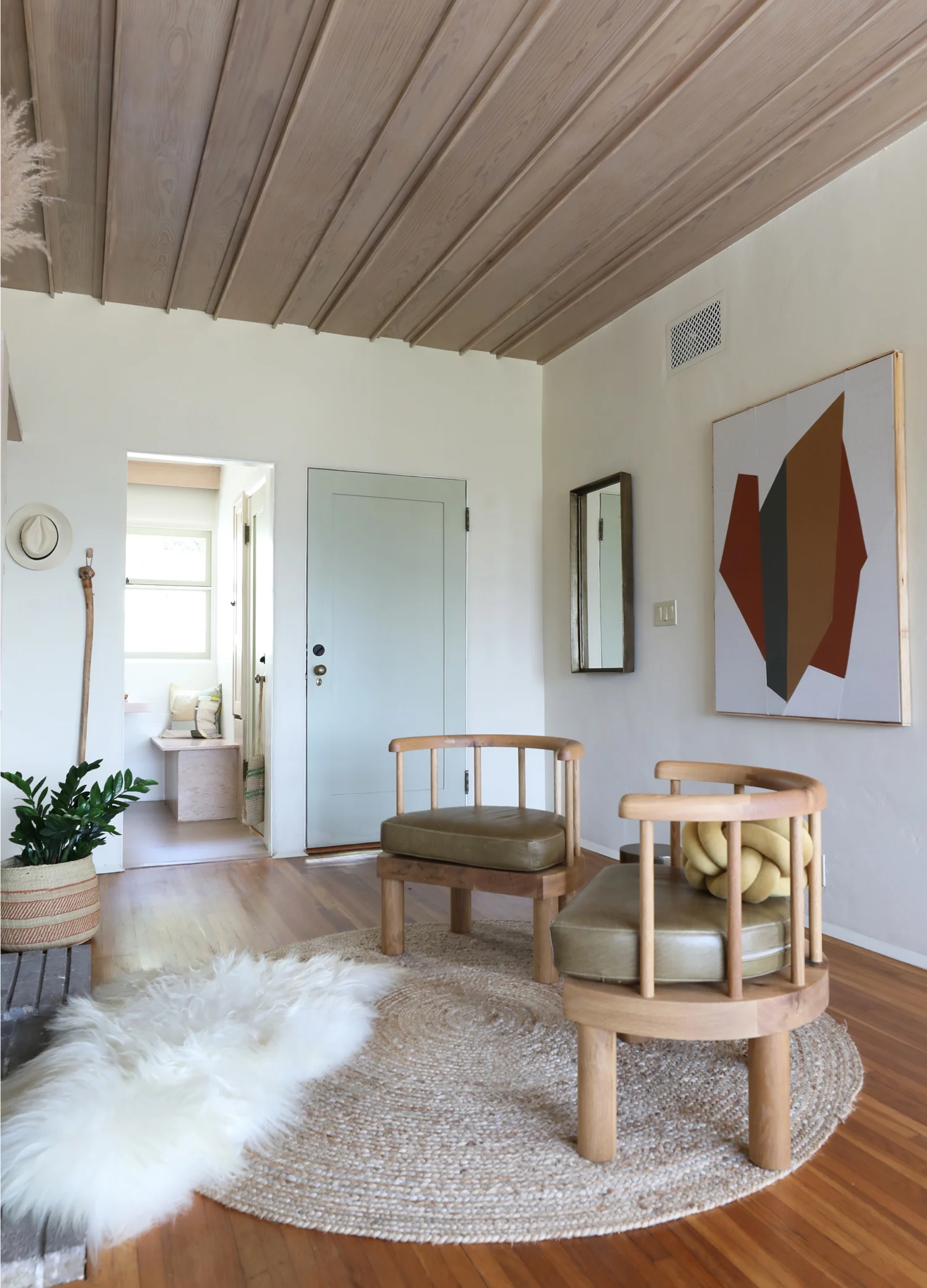 Entryway of the Maid’s Room.