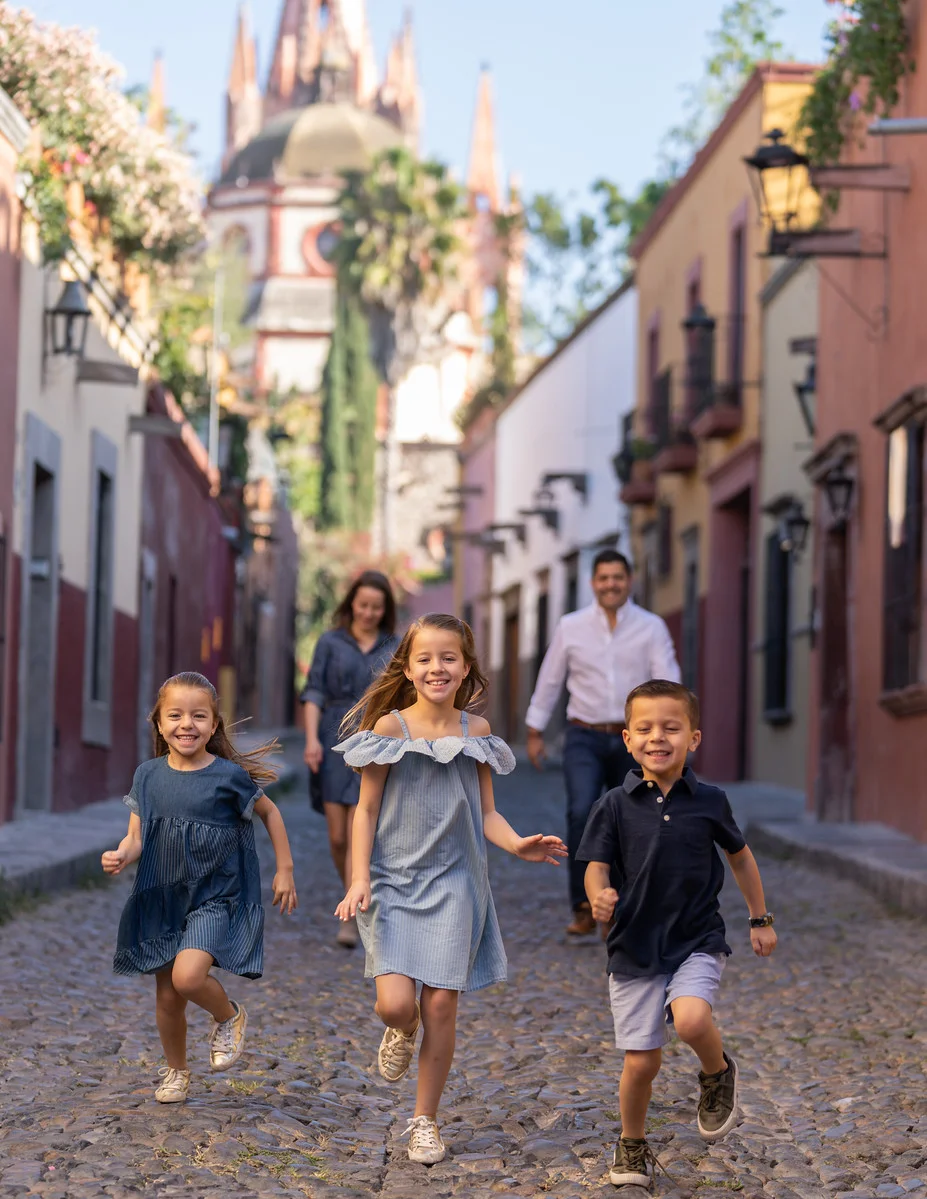 Sesion de Fotos Familiar en San Miguel de Allende con Jimena y su Familia-13.jpg
