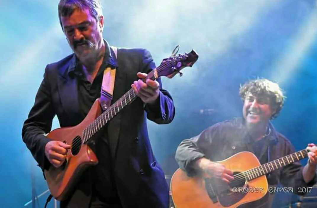 Larry Keel (Larry Keel Experience)