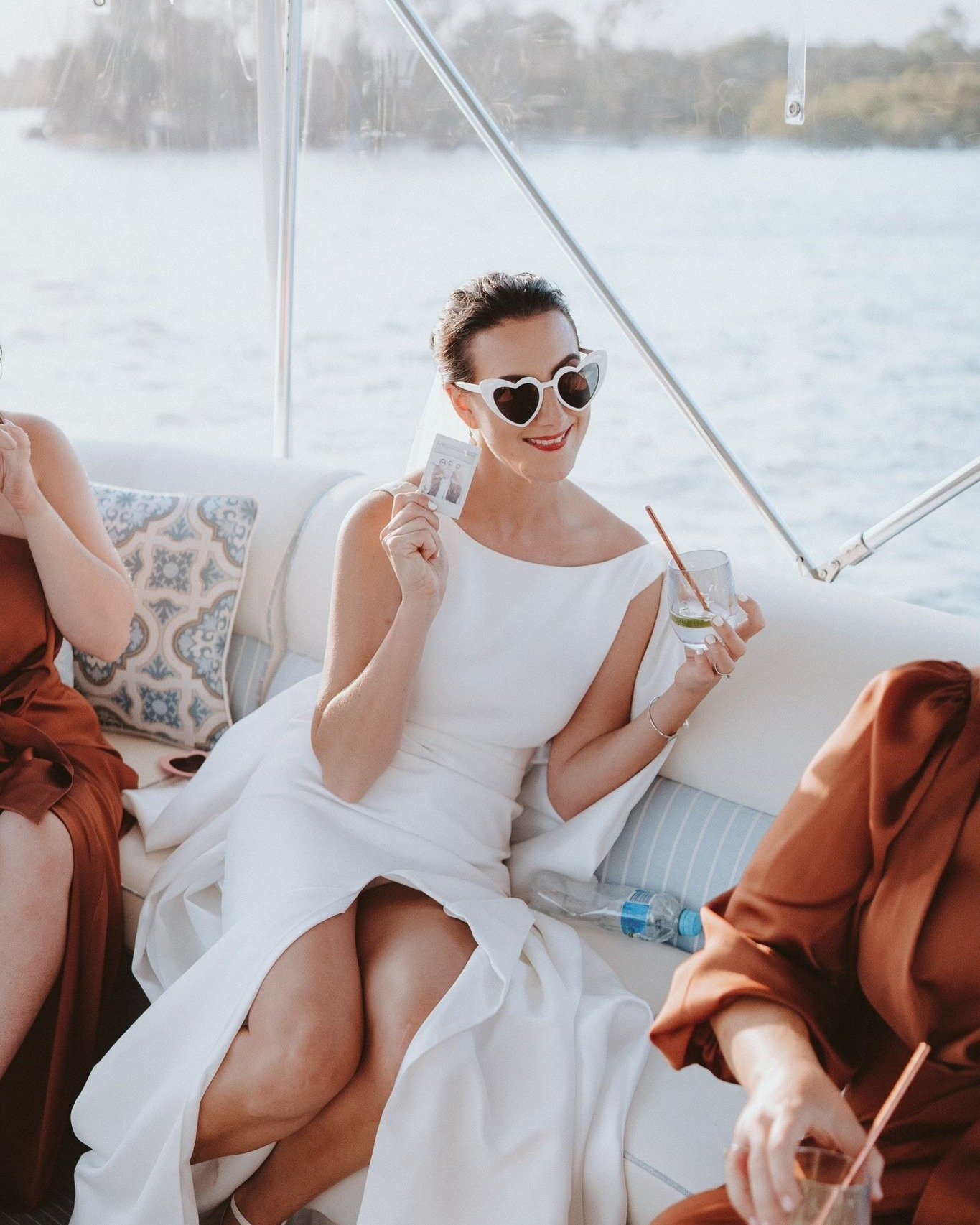 Looking for a bit of luxury on the water? 

Jump aboard @whiteboathire and travel in style on their 25ft cmc pontoon which is available for up to 12 guests.
.
.
.
.
.
.
#noosaweddingorganisation #whiteboatnoosa #noosariver #noosaweddings #sunshinecoa