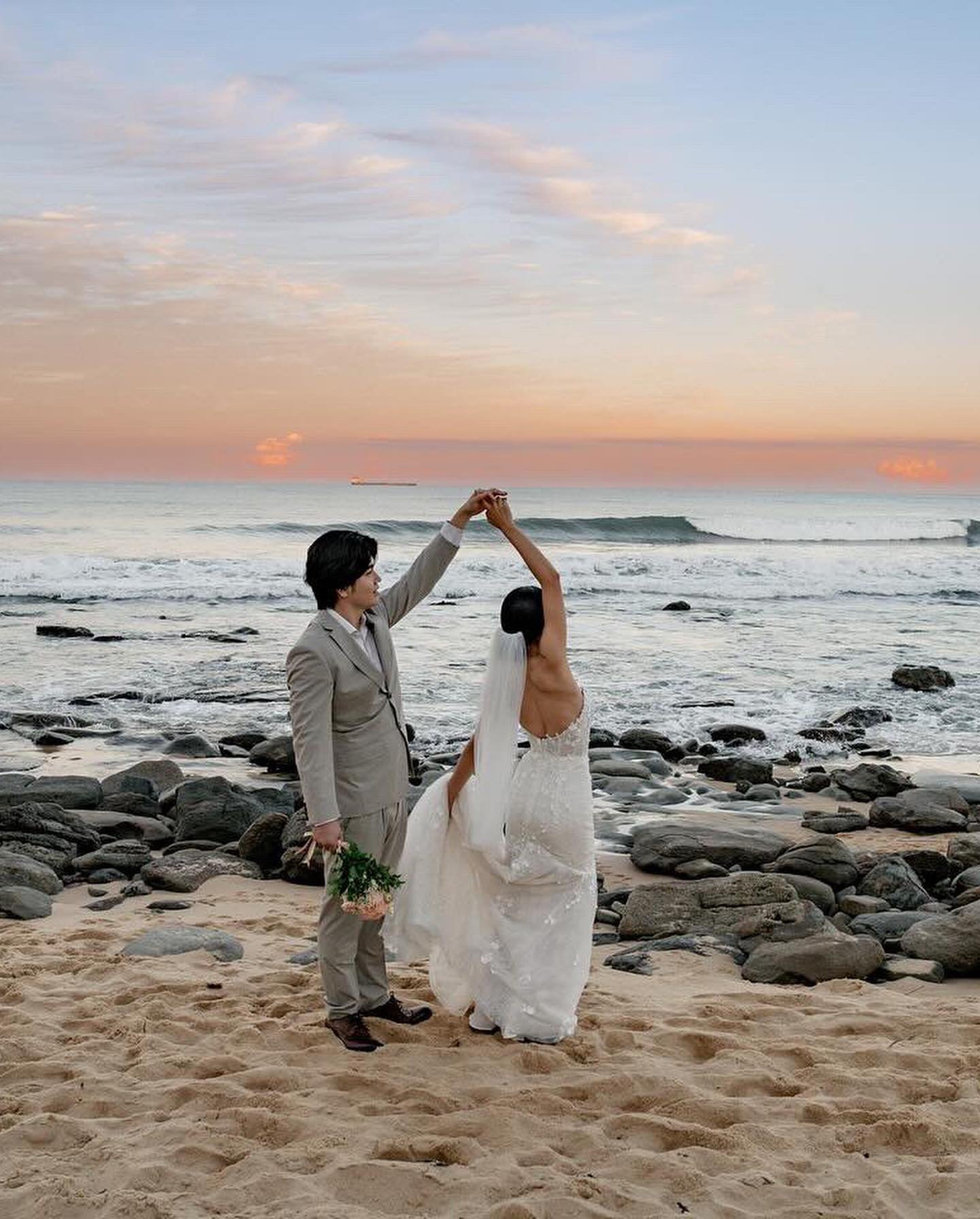 Ayumi &amp; Jumpei, a lovely Japanese couple, eloped to Noosa during the rainy end of March. They had a backup plan at their Airbnb for the wet weather.

They postponed their couple pics until the sunshine returned to Noosa 🤍 

🤍  Wedding Details ?