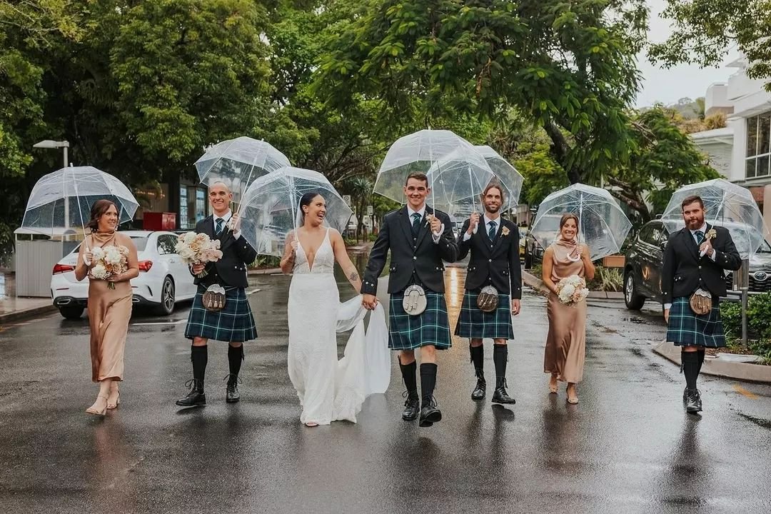 Britt and Dan had a slight reschedule for their ceremony due to a little rain, but it all turned out beautifully.

🤍 Wedding Details 🤍

Photographer: @lifeandlovephotographybyleeb
Stylist: @splashevents
Celebrant: @mr_noosa_celebrant
Ceremony:&nbsp
