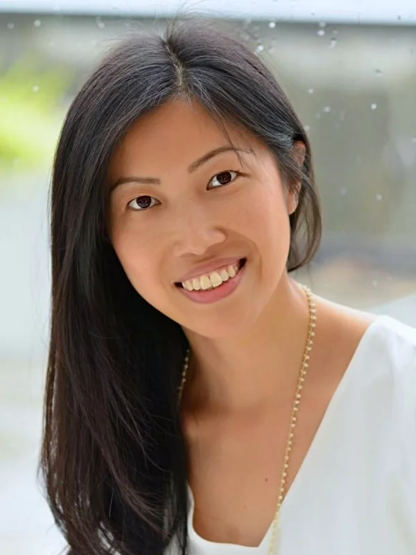 Life Coach in Vancouver - Hellen Yang